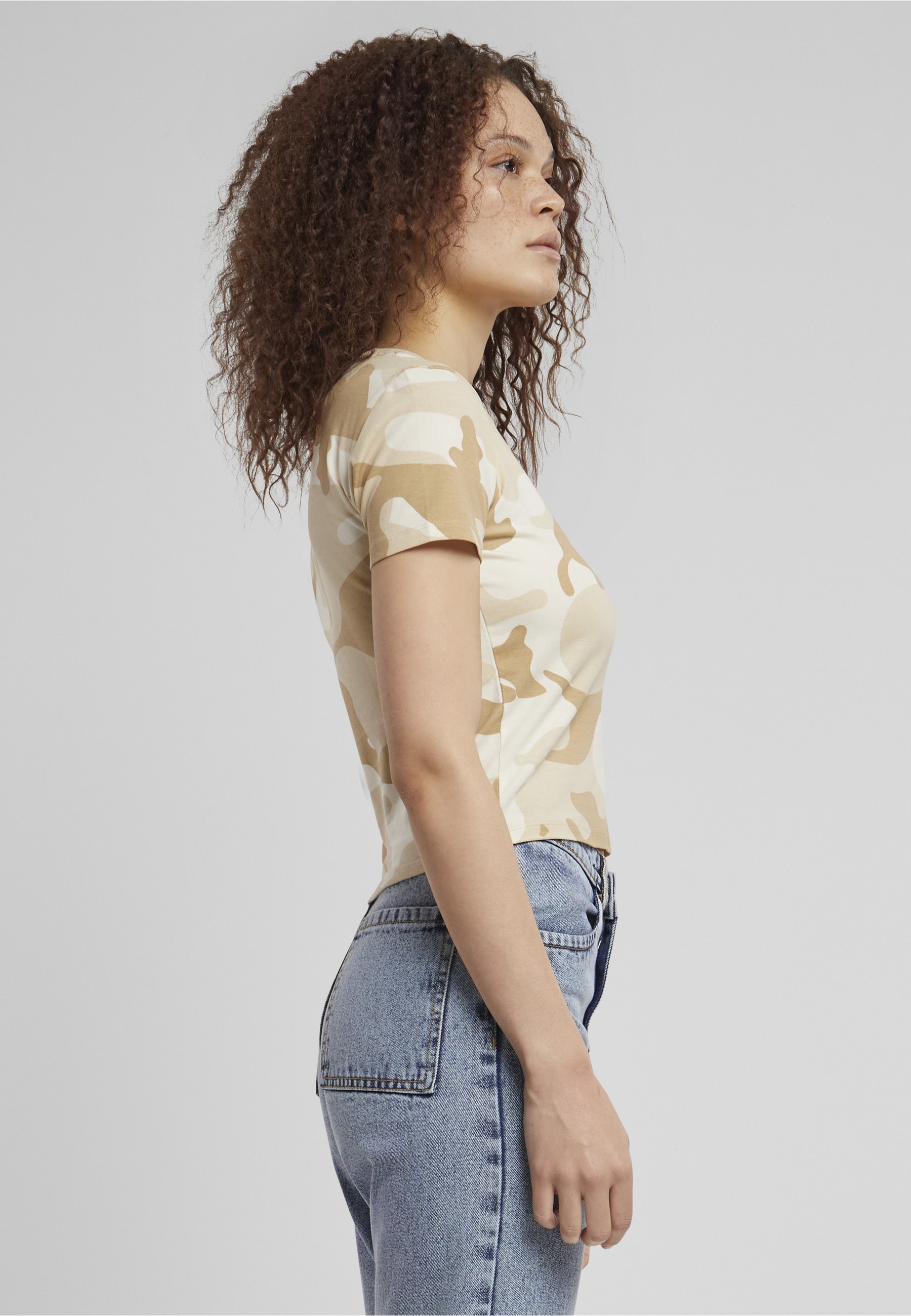 URBAN CLASSICS T-Shirt »Urban Classics Damen Ladies Cropped Camo Tee« 1 Stk.