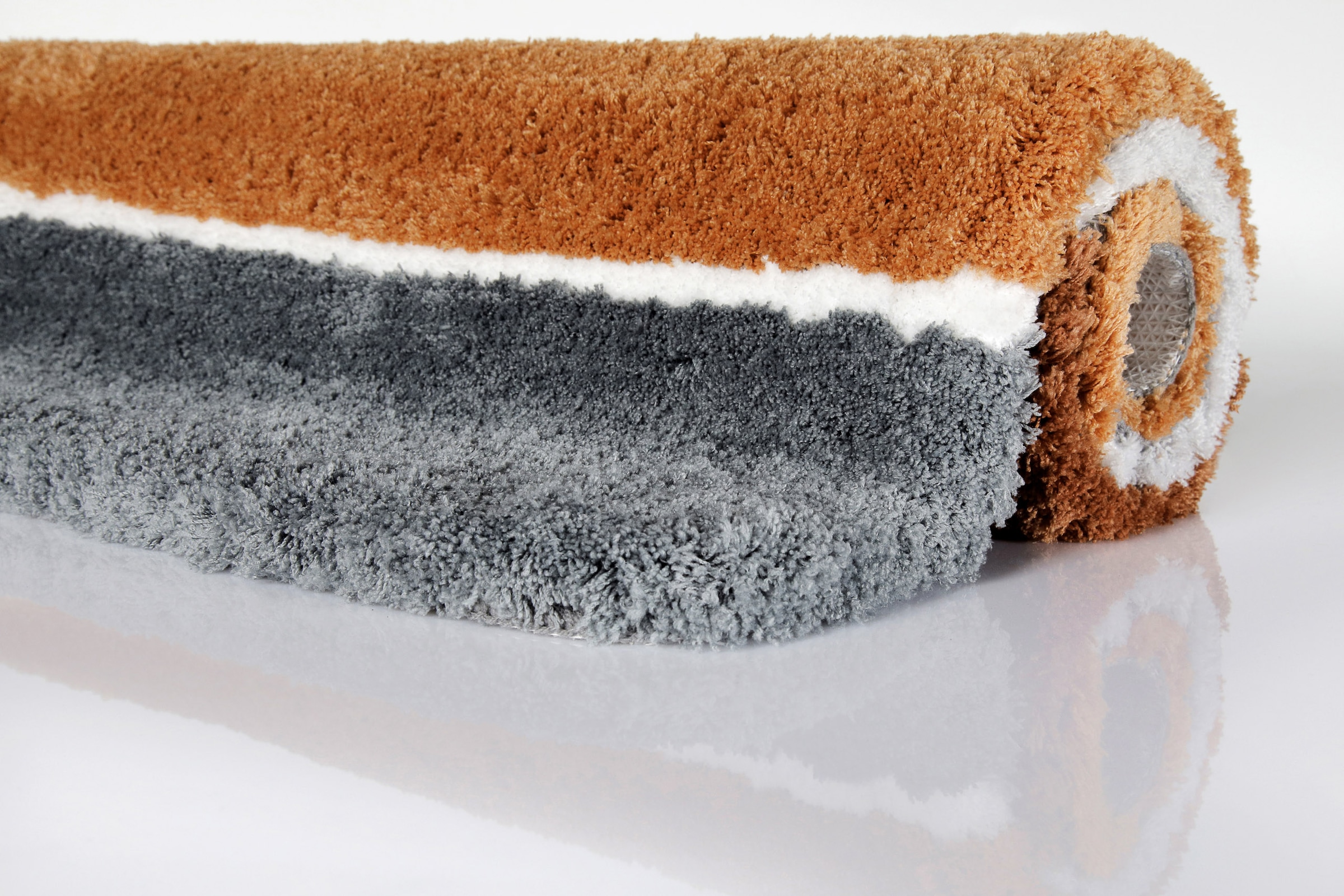 Homie Living Badematte »Rio Marina« Höhe 30 mm rutschhemmend beschichtet fußbodenheizungsgeeignet | schnell trocknend flauschiger Badteppich, modern gestreift, waschbar, Badezimmerteppich