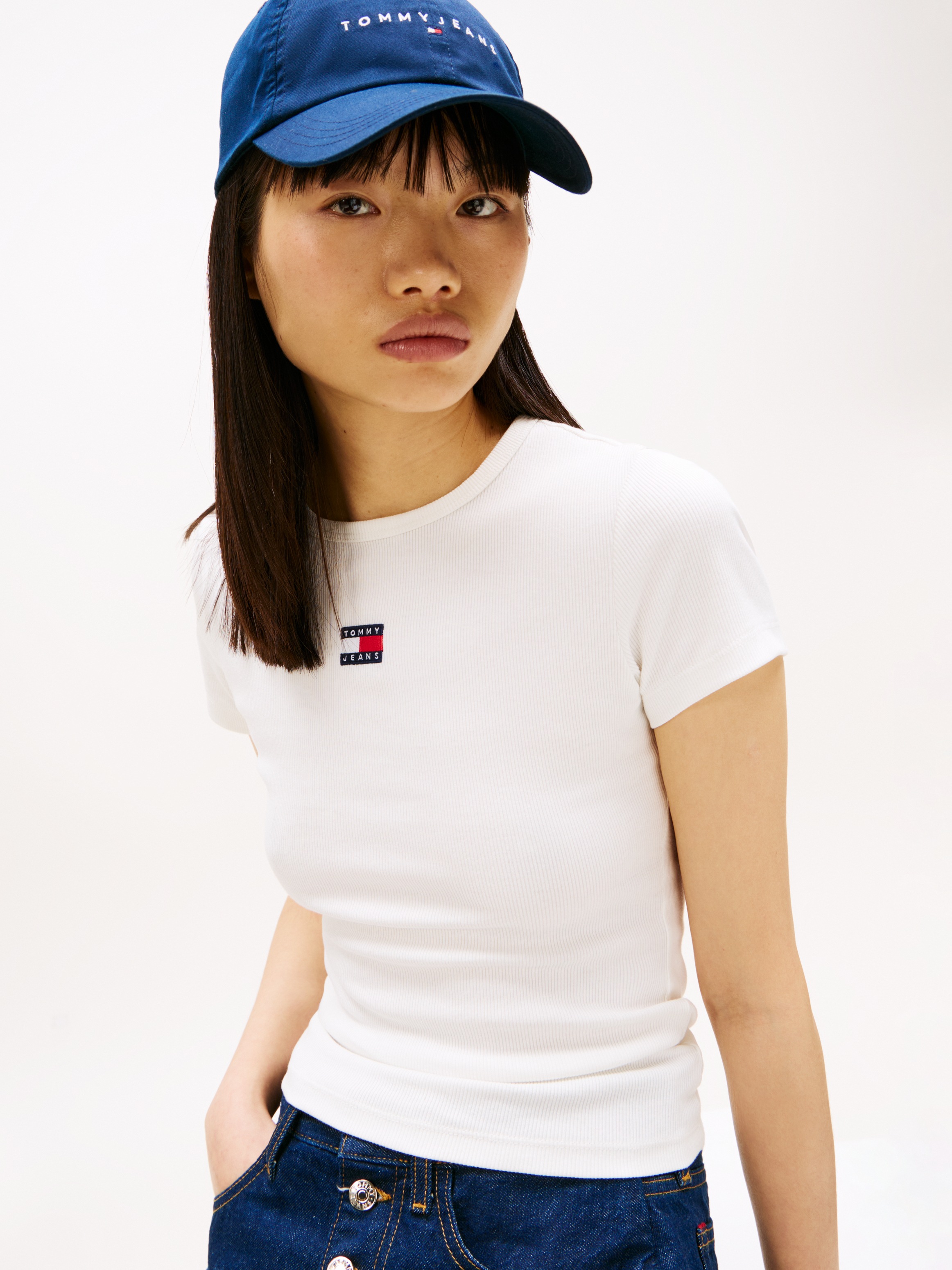 Tommy Jeans Kurzarmshirt "TJW SLIM BADGE RIB TEE", mit gerippter Struktur günstig online kaufen