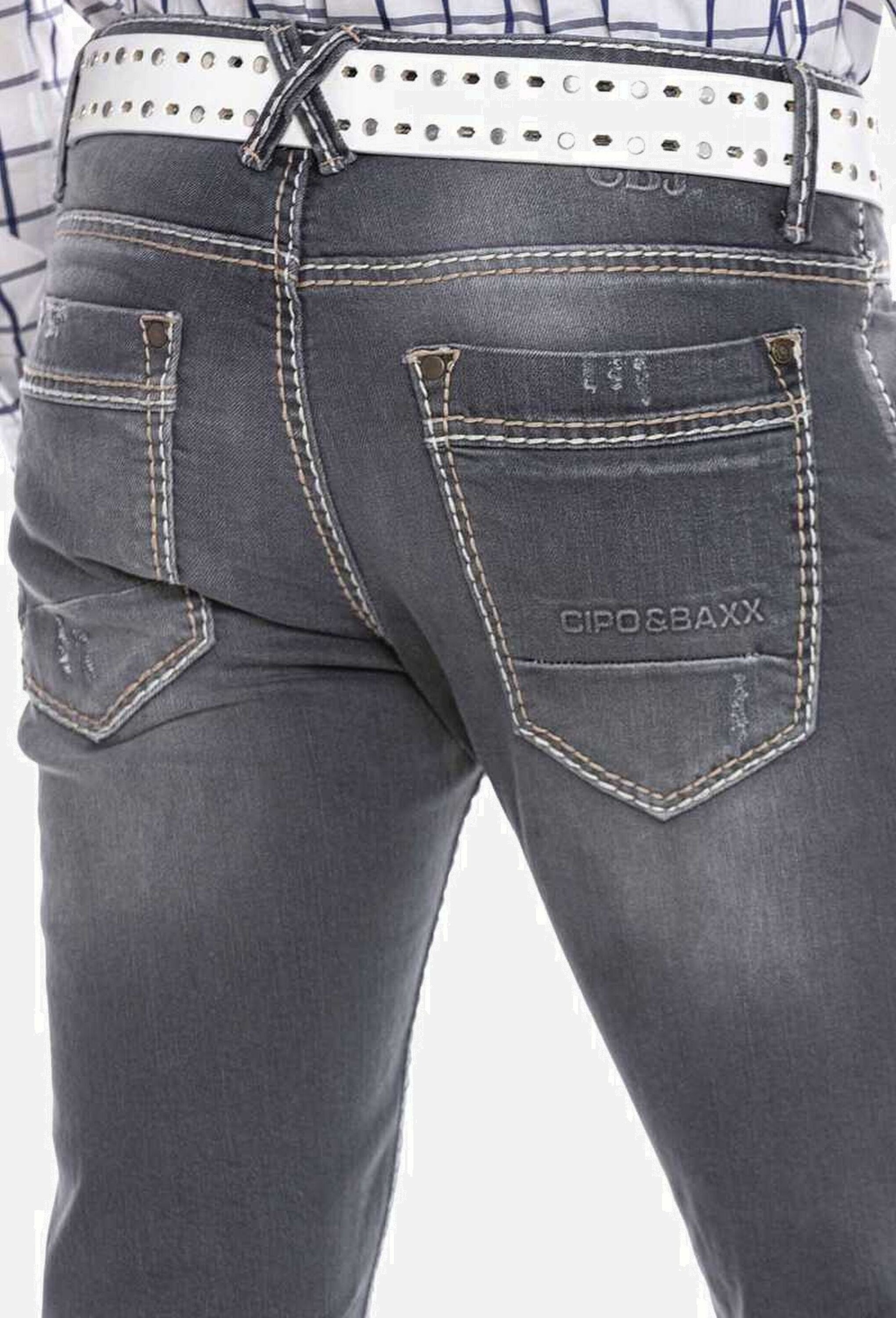 Cipo & Baxx 5-Pocket-Jeans »Cipo & Baxx Jeans« in modernem Straight Fit-Schnitt, CD668