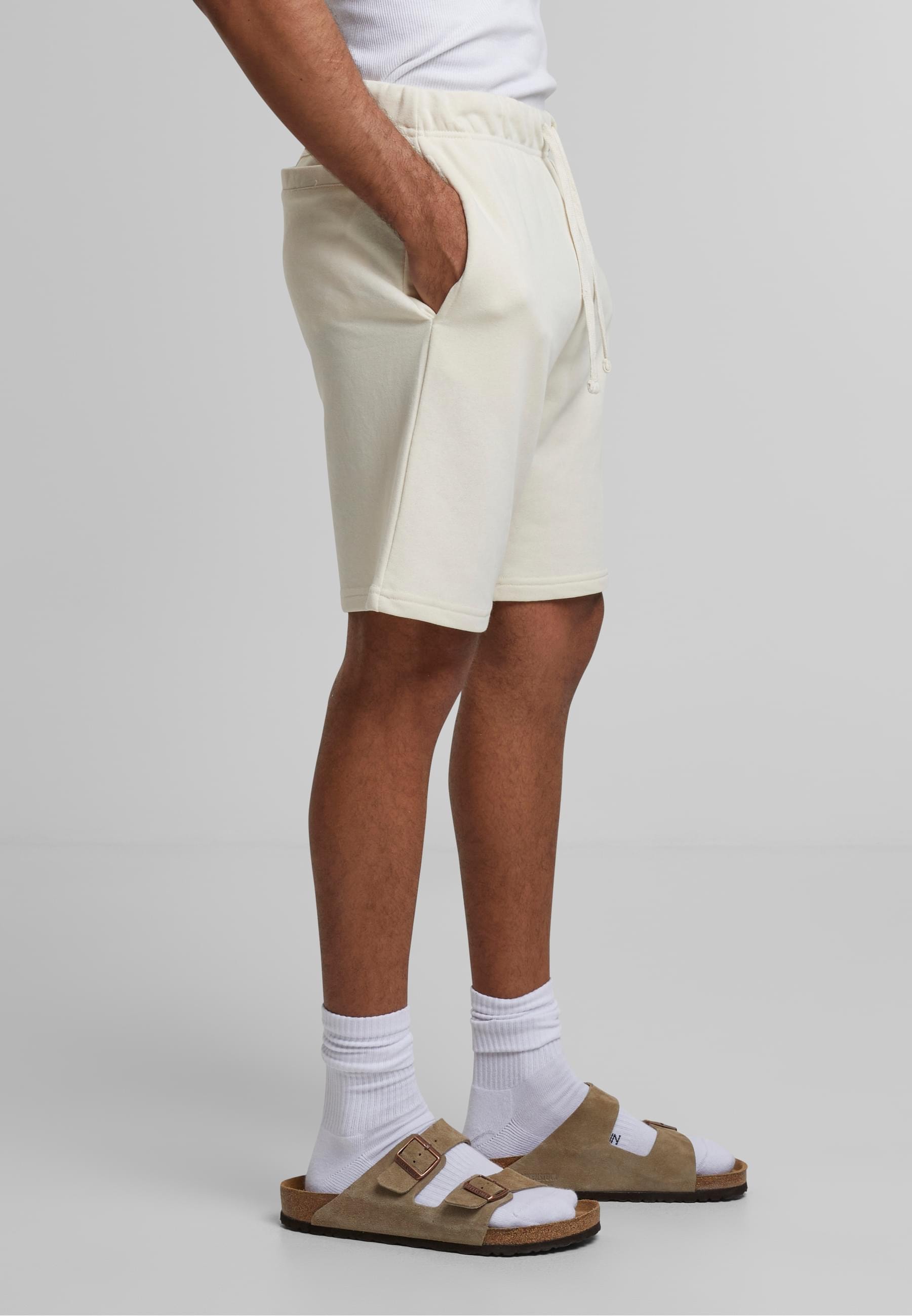 URBAN CLASSICS Shorts »Urban Classics Light Terry Shorts«, (1 tlg.)