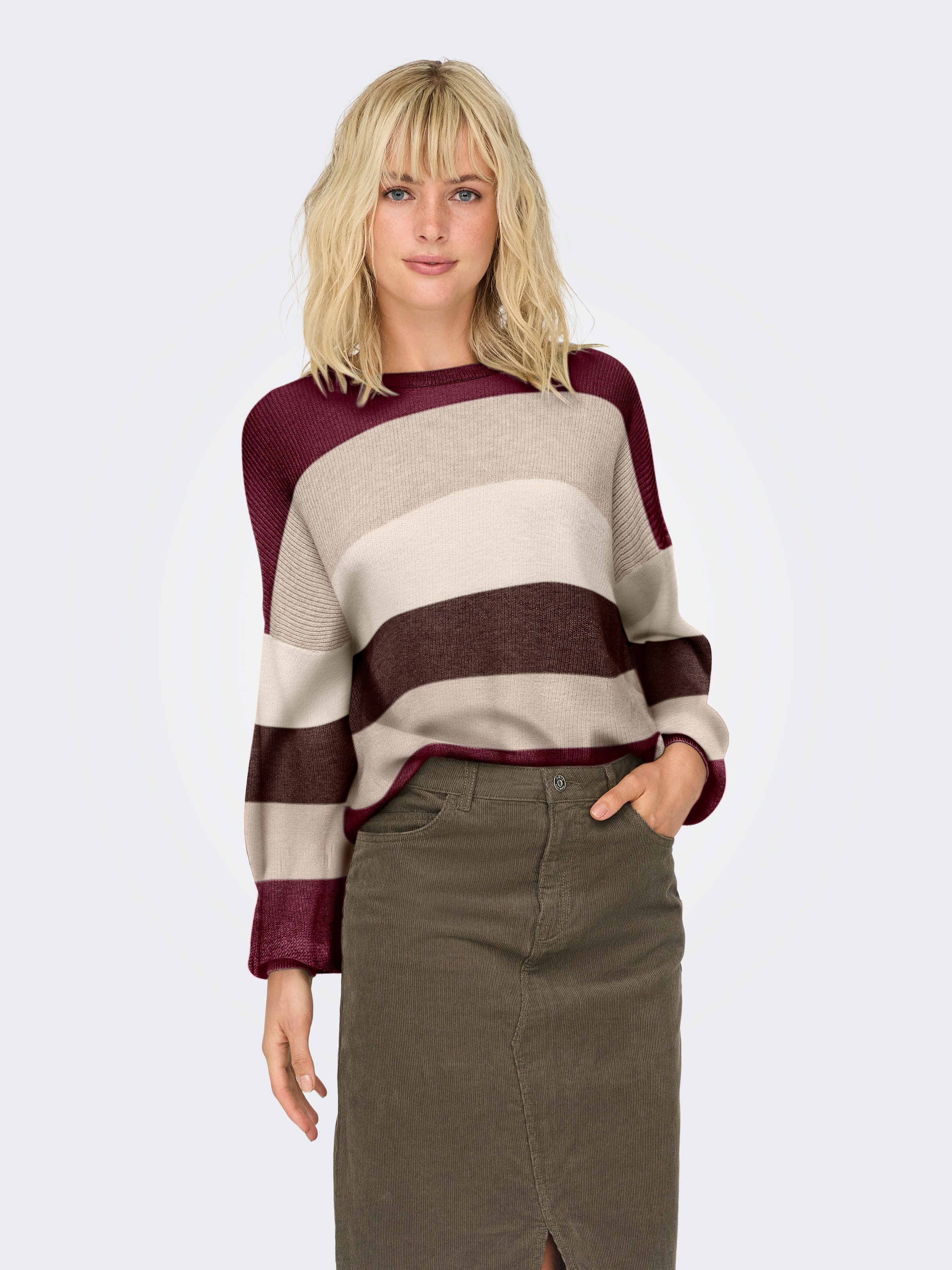 Thumbnail - ONLY Strickpullover "ONLATIA L/S STRIPE PULLOVER KNT NOOS" mit dem auffälligen Streifenmuster