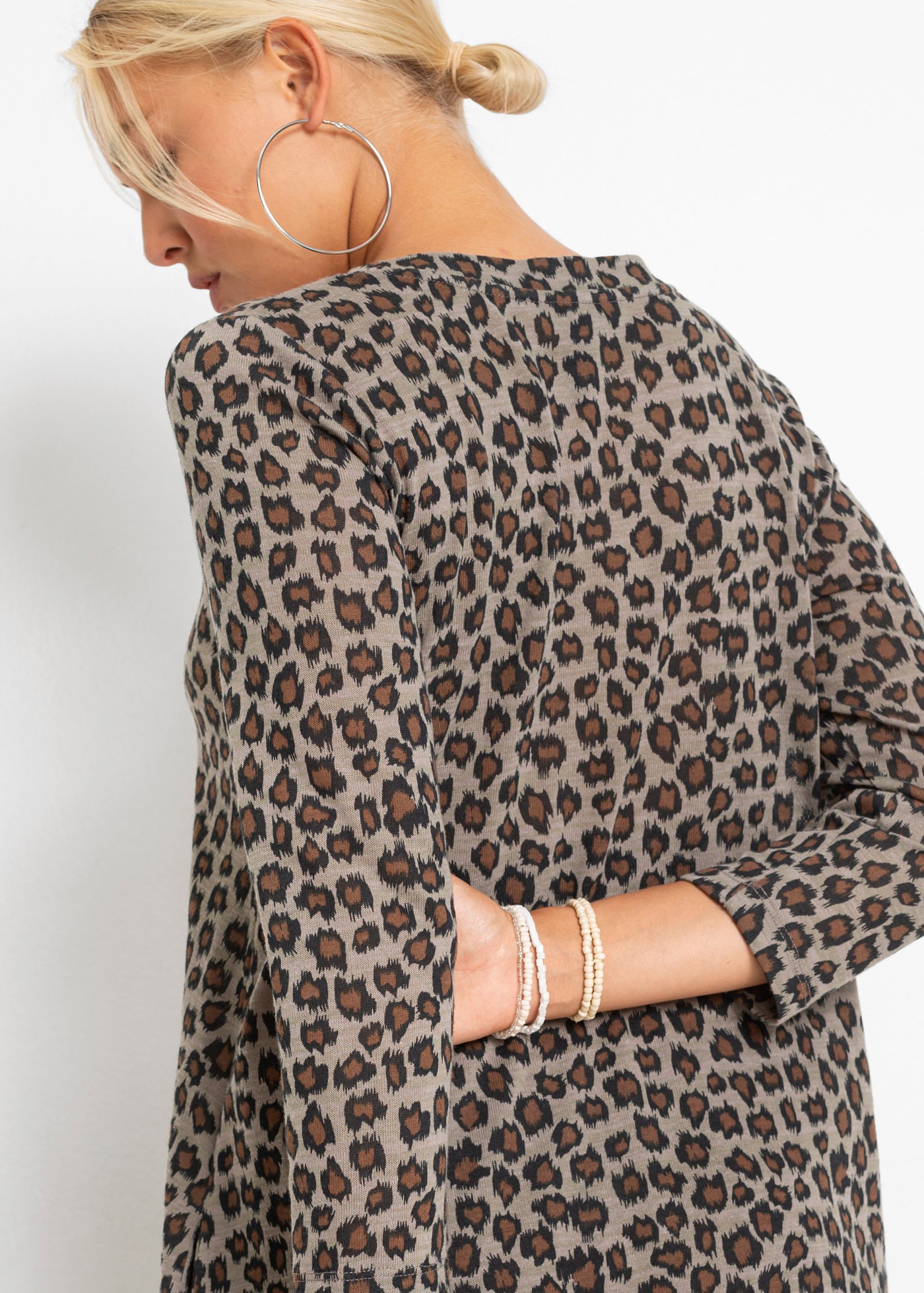 Thumbnail - bonprix Shirtkleid für Alltag, aus Polyester und Baumwolle, mit O-Shape, in Ballonform