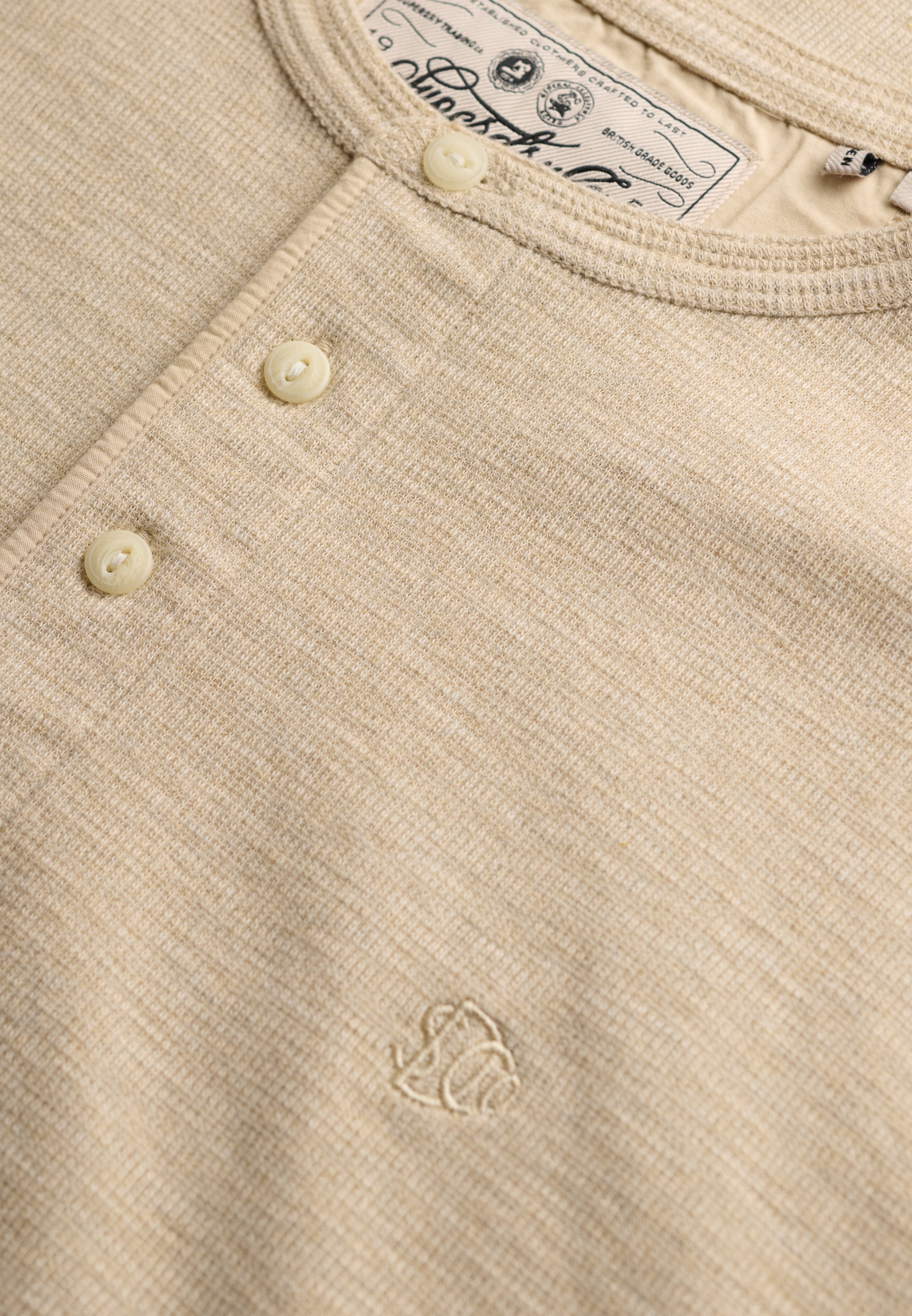 Superdry Langarmshirt »MINI SLUB WAFFLE LS GRANDAD« lockere Passform, mit Rundhalsausschnitt, aus Baumwolle
