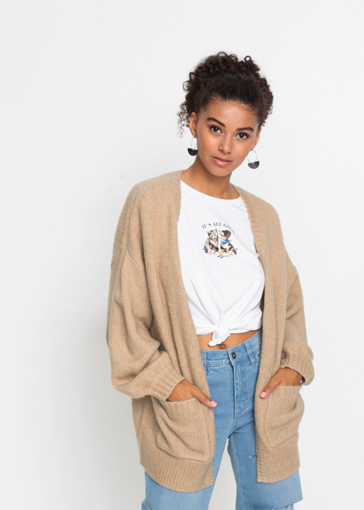 bonprix Strickjacke "Oversize-Strickjacke" Oversize-Passform, mit aufgesetzten Taschen