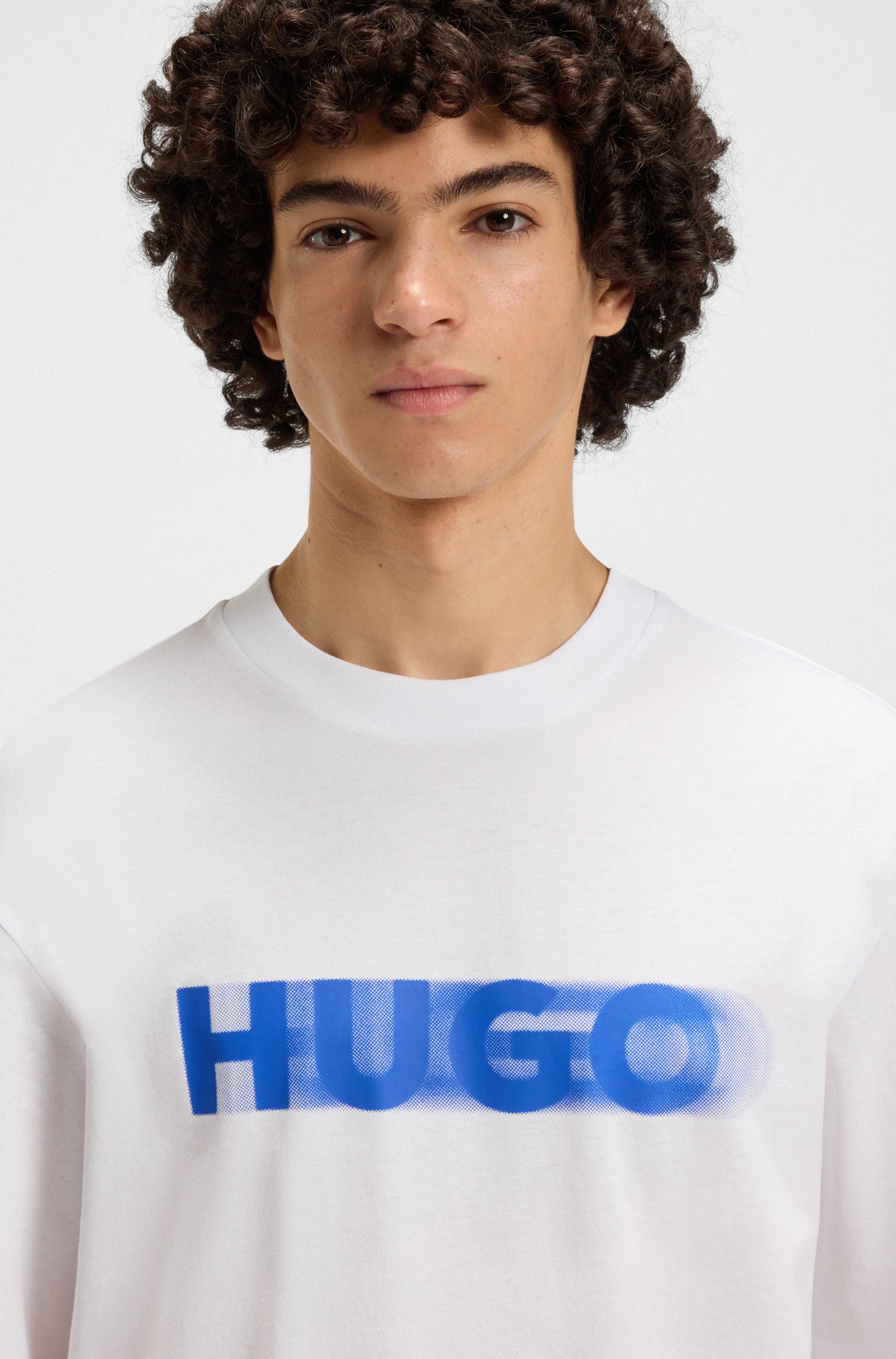 Thumbnail - HUGO Blue T-Shirt "Nalax" mit Logo-Druck
