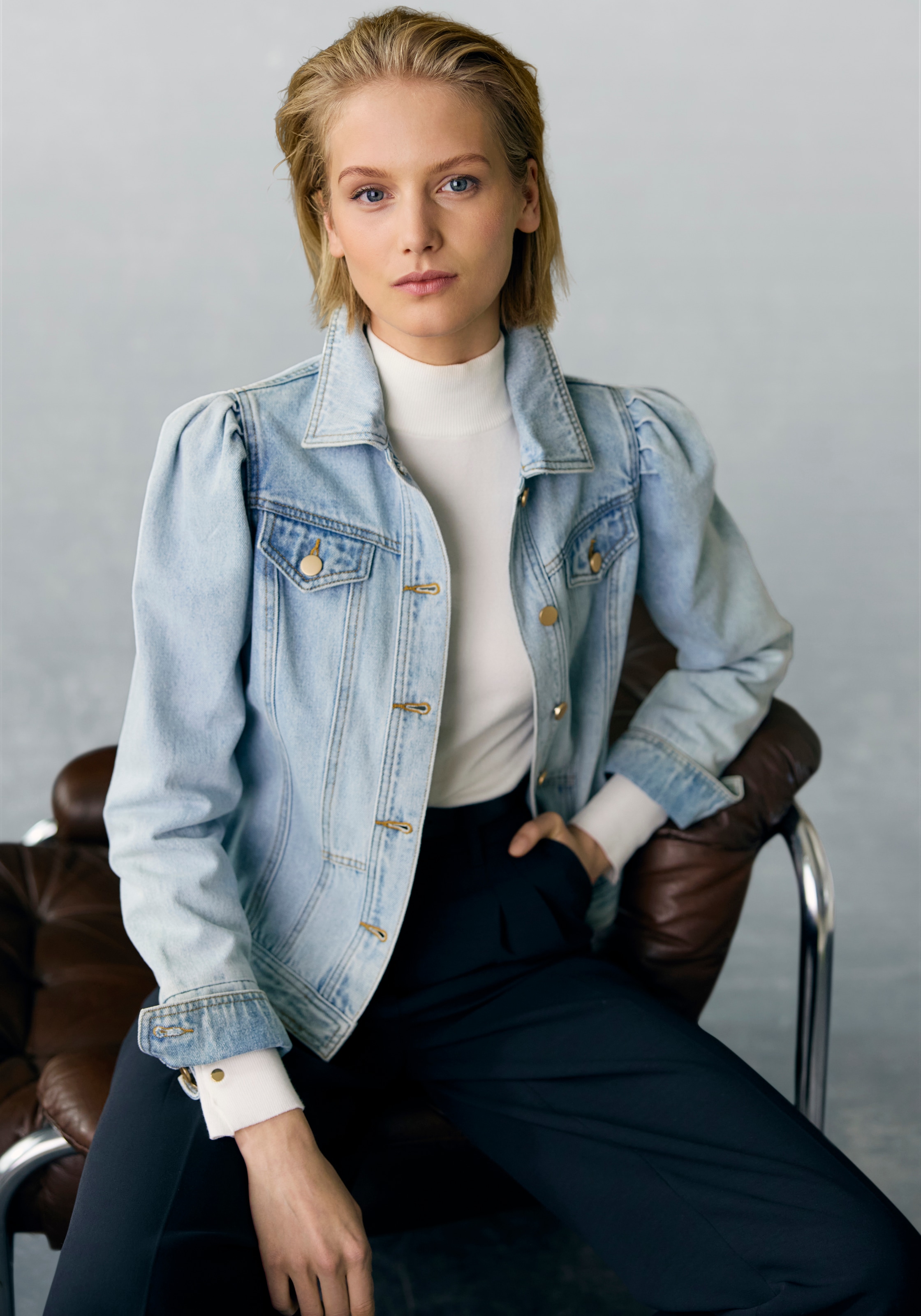 Vivance Jeansjacke "mit Puffärmeln und goldfarbenen Knöpfen" Übergangsjacke, Sommerjacke aus Denim