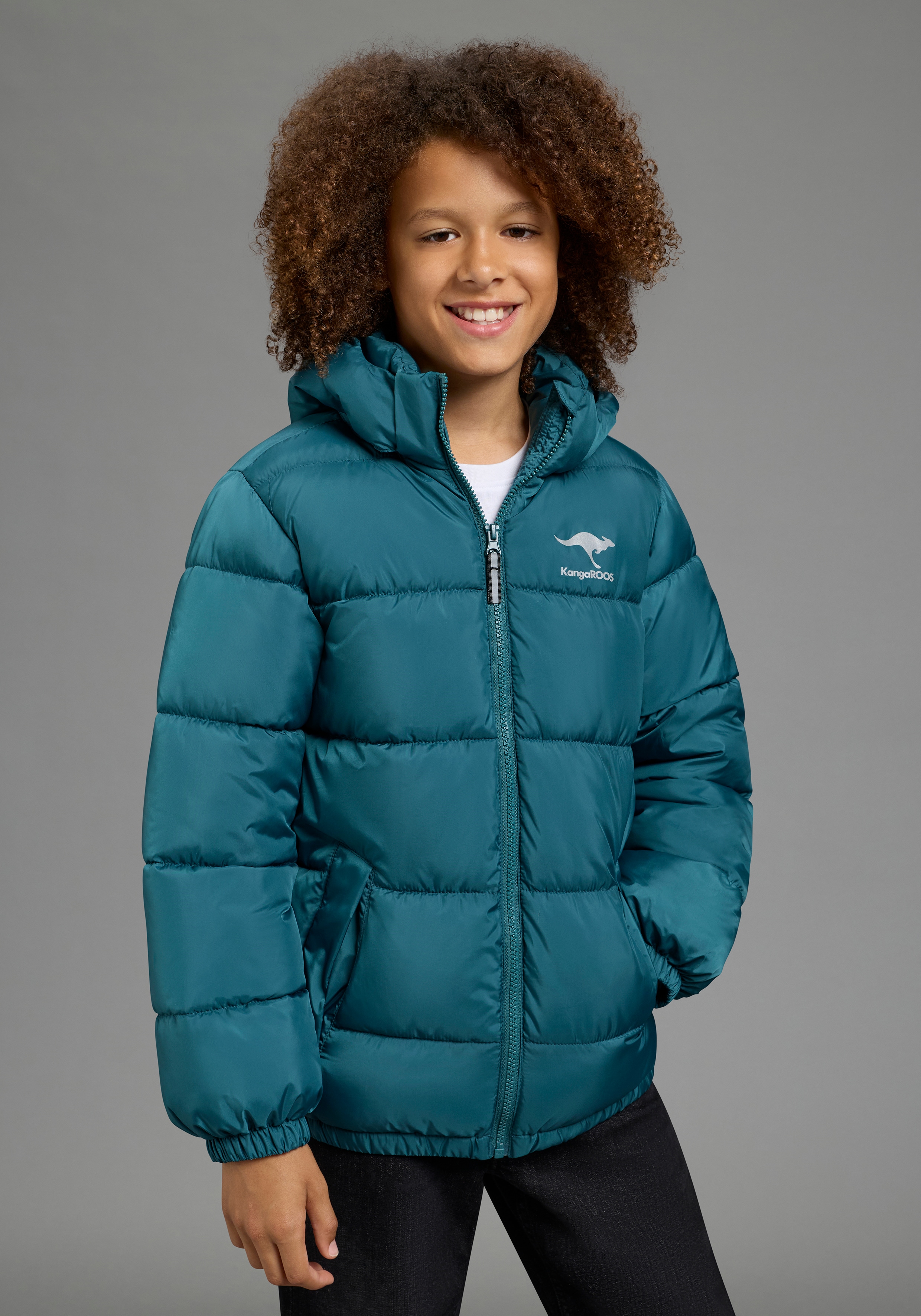 KangaROOS "warme Outdoor Steppjacke mit KangaROOS Print" mit Kapuze Winterwarme Jacke mit reflektierendem Logo-Print