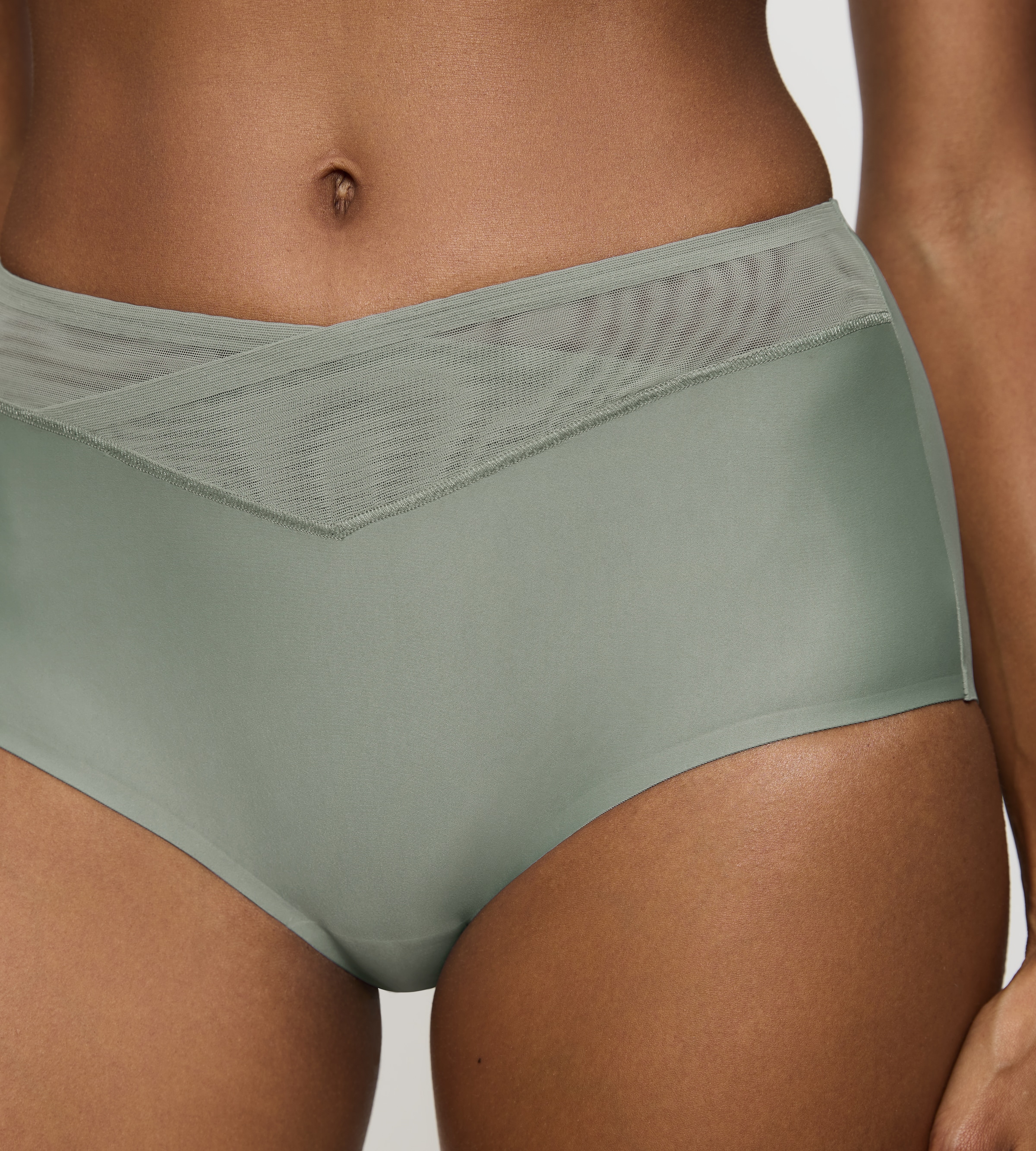 Triumph Shapingslip »True Shape Sensation T Maxi«, Mesh-Einsätze, flache Kanten