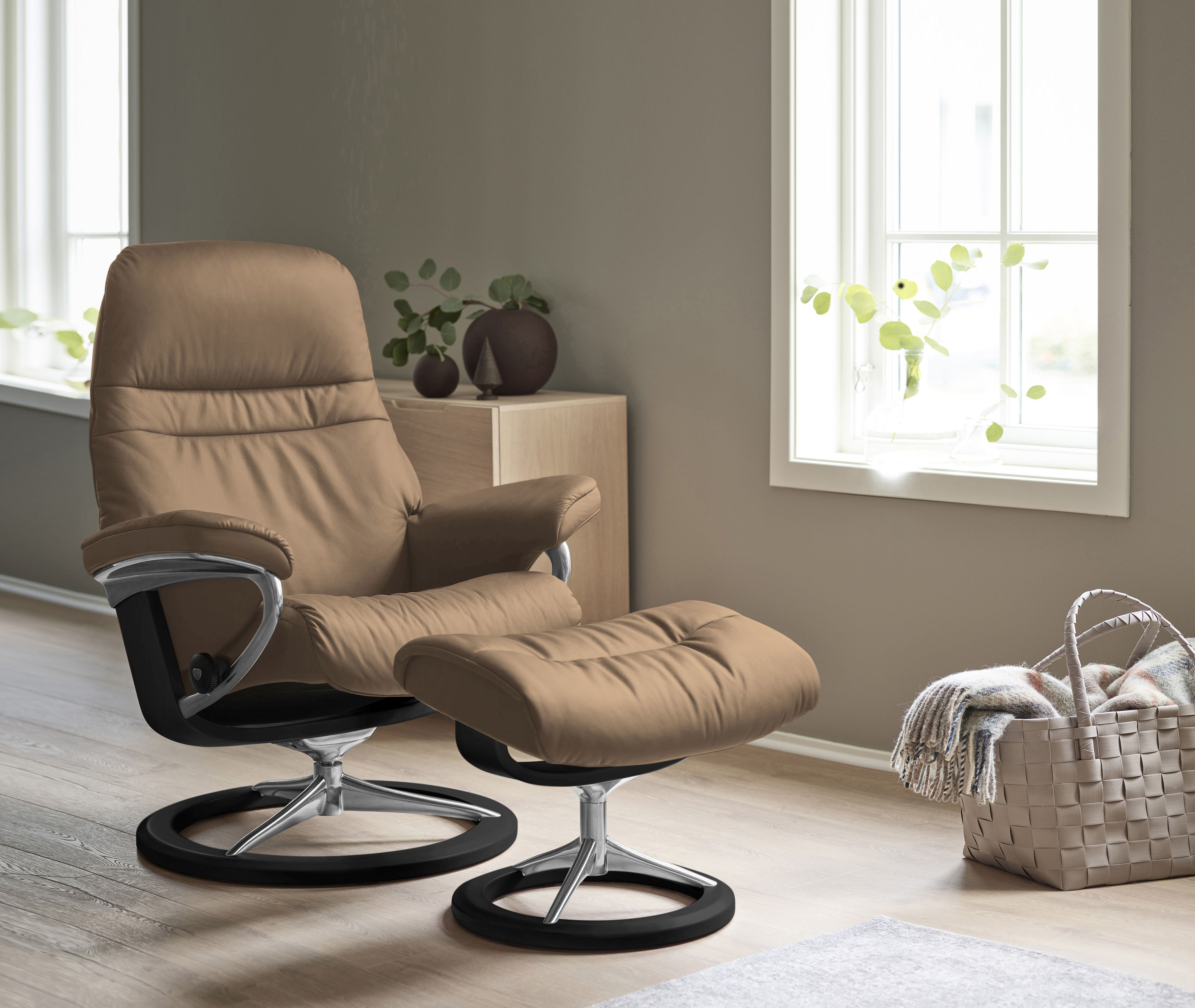 Stressless Relaxsessel "Sunrise" mit Signature Base, Größe M, Gestell Schwarz, in 2 Lederqualitäten lieferbar