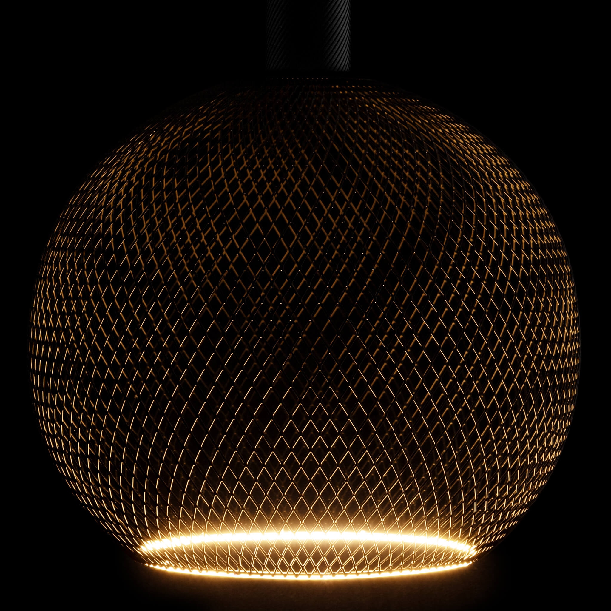 SEGULA LED-Filament »LED Floating Cage« E27 1 Stk. Extra-Warmweiß LED Floating Cage Globe 300 black 
E27, 5W, 2200K, 350lm