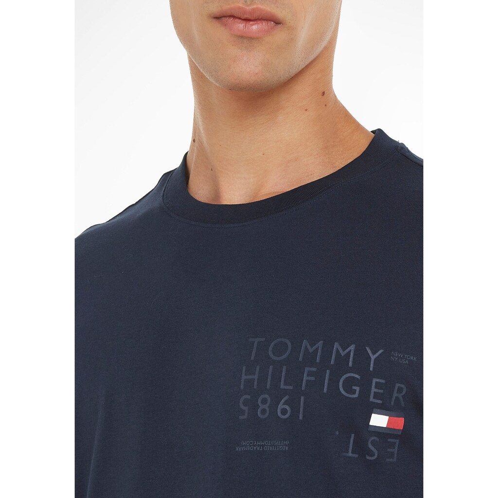 Tommy Hilfiger Rundhalsshirt »BRAND LOVE BACK TEE«, mit großem TH-Aufdruck auf dem Rücken