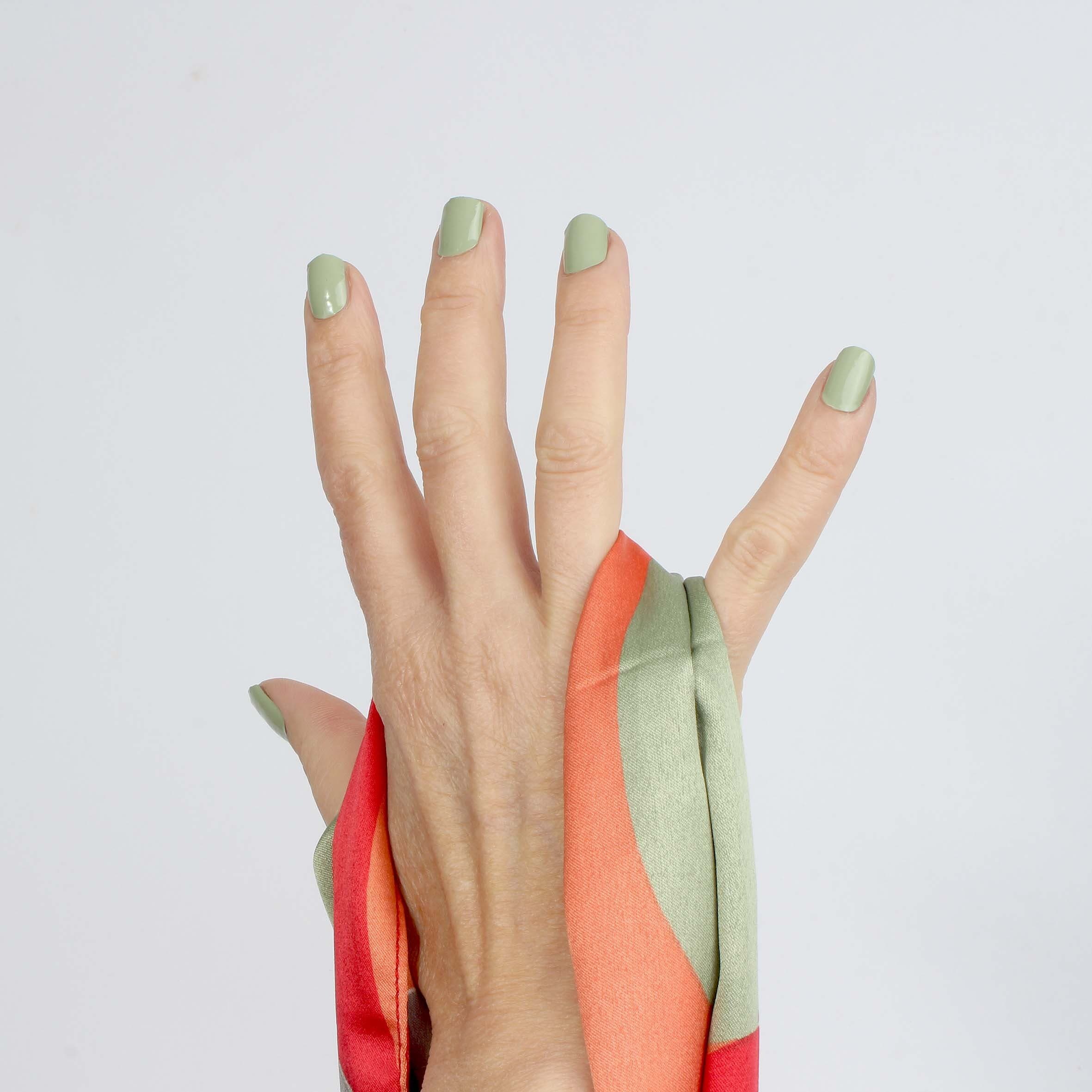 Vargu Nageldesign Zubehör »solid green«, aus zertifizierter Produktion (SGS / SEDEX) und Material (FSC)