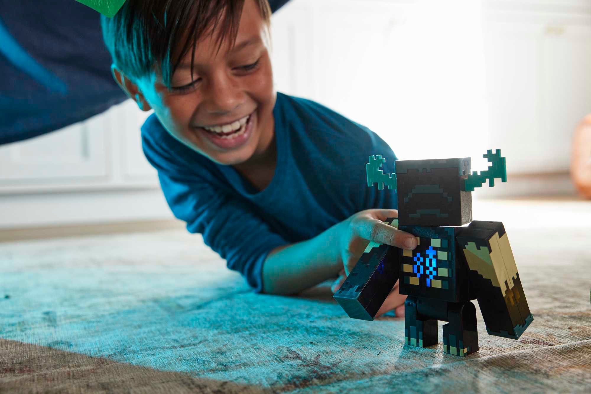 Mattel® Actionfigur »Minecraft, The Warden«, mit Licht & Geräuschen
