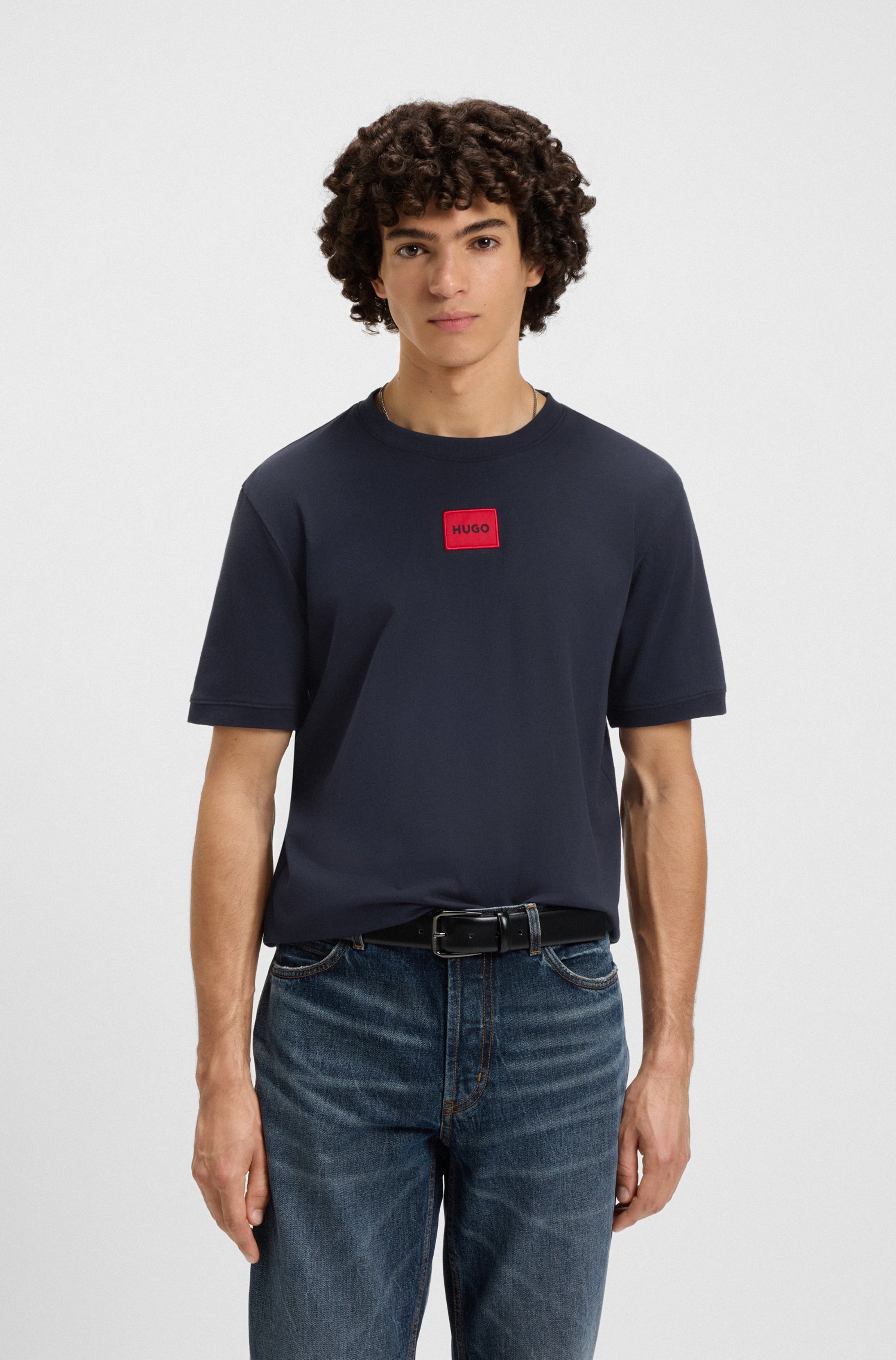 HUGO T-Shirt "Diragolino" Rundhalsausschnitt, Regular Fit, Logo-Label günstig online kaufen