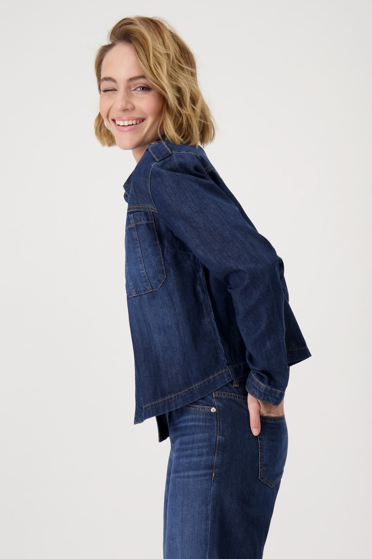 Monari Jeansblazer »Jacke Lyocell«, Mit Rundhalsausschnitt