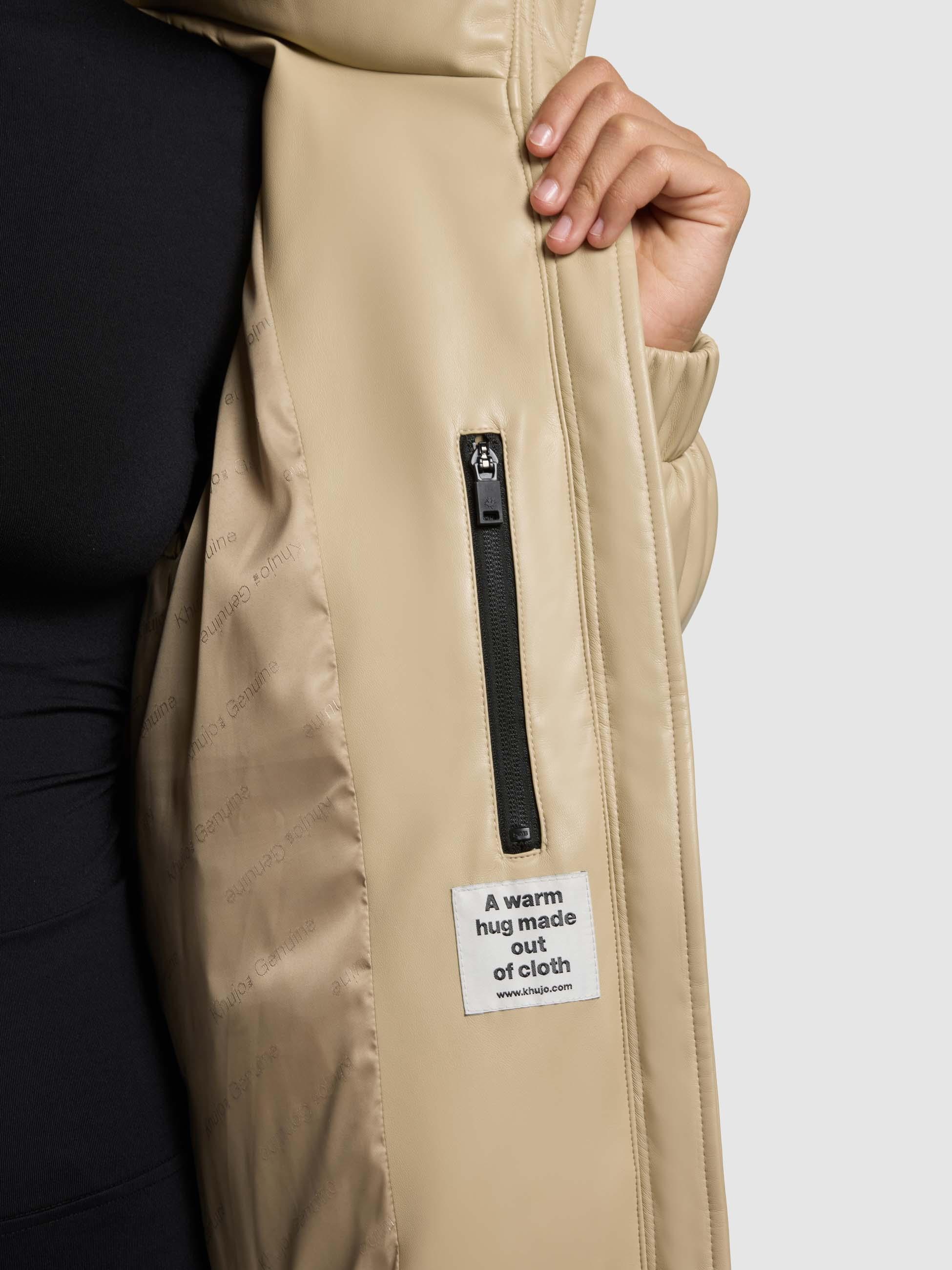 khujo Steppjacke »Khalia« ohne Kapuze Gesteppte Damen Winterjacke in Lederoptik