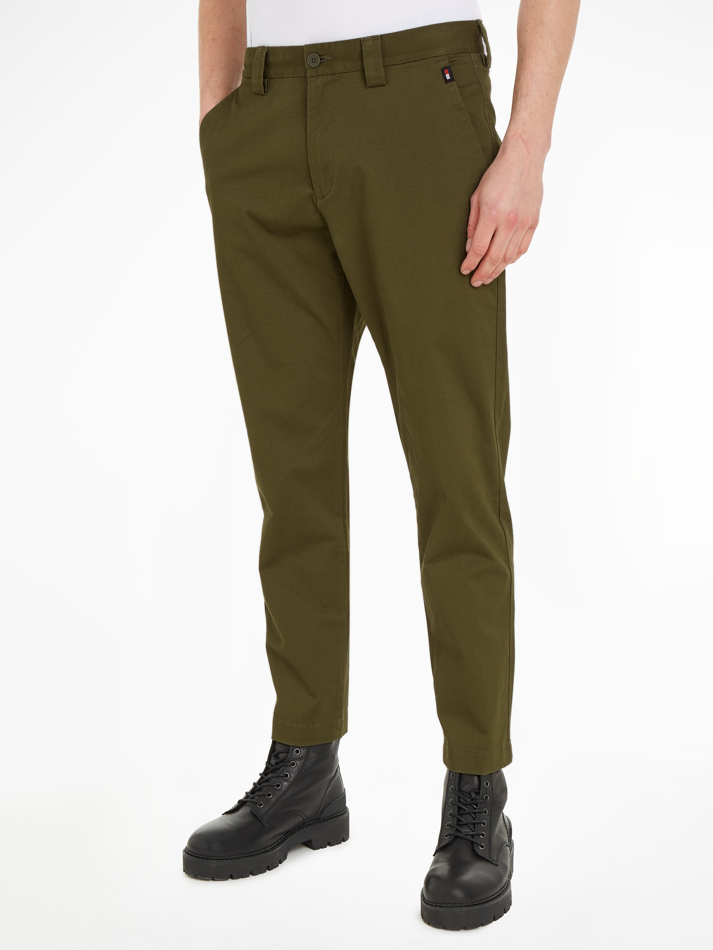 Tommy Jeans Chinohose »TJM DAD CHINO«, mit Logobadge