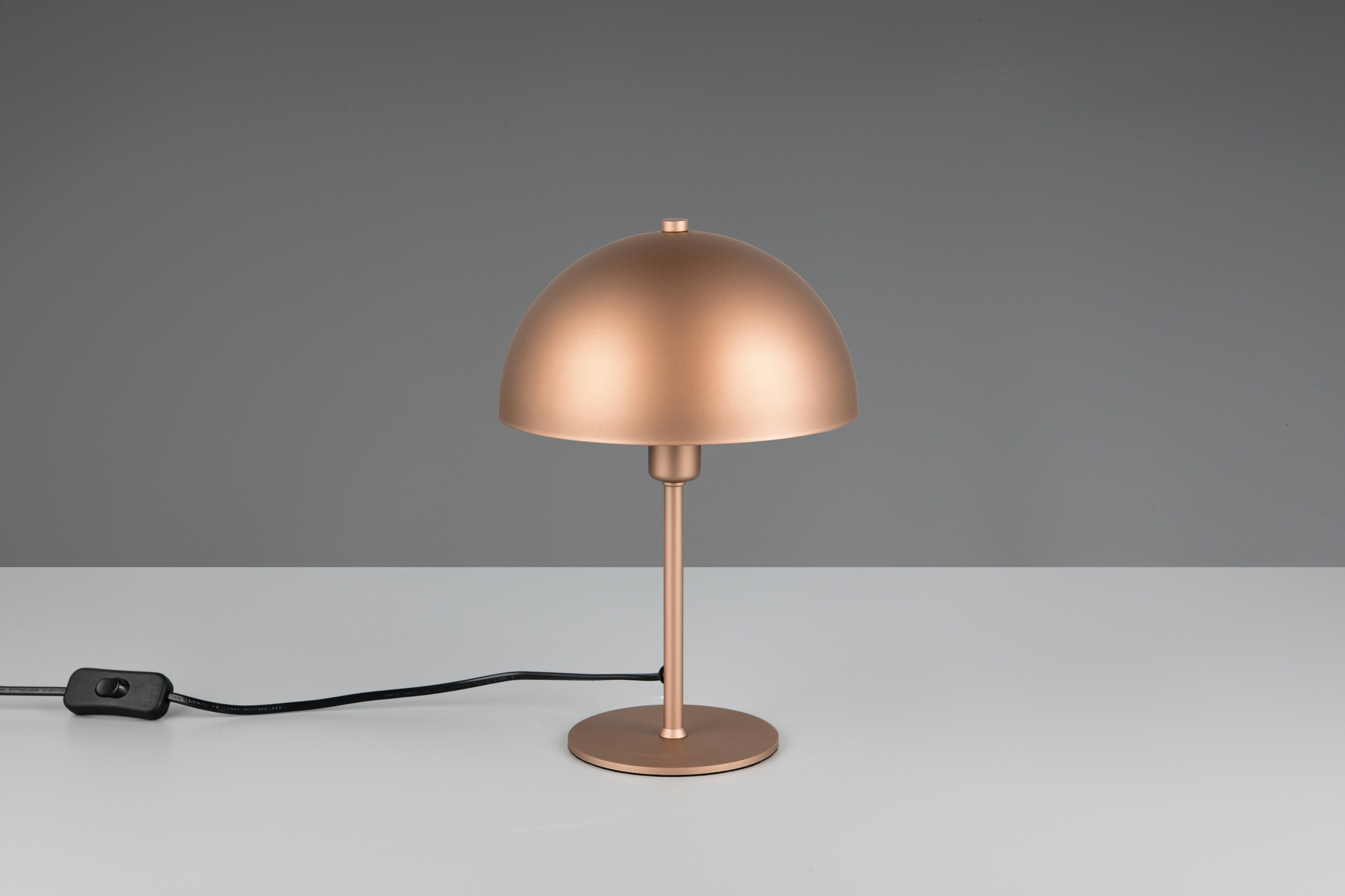 TRIO Leuchten Schreibtischlampe »NOLA, exkl. 1x E14 max 28W, Tischlampe mit Schnurschalter Höhe 31cm«, 1 flammig, Leuchtmittel E14 | Leuchtmittel wechselbar, Ø 20cm, Nachttischlampe, 180cm Anschlusskabel, Leuchtmittel wechselbar