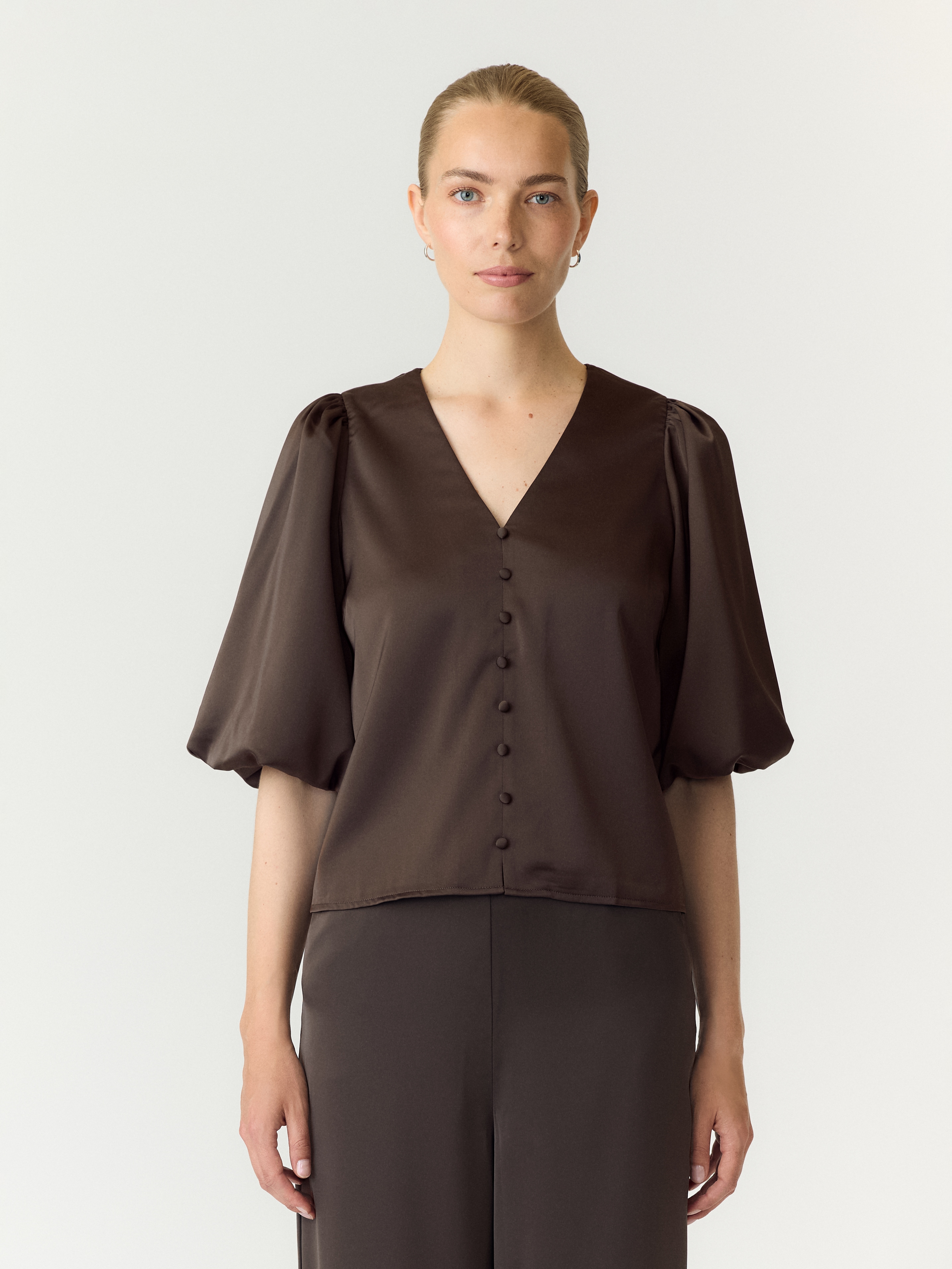 Y.A.S Kurzarmbluse "YASPELLA 2/4 V-NECK TOP S. NOOS" Materialmix, regular fit