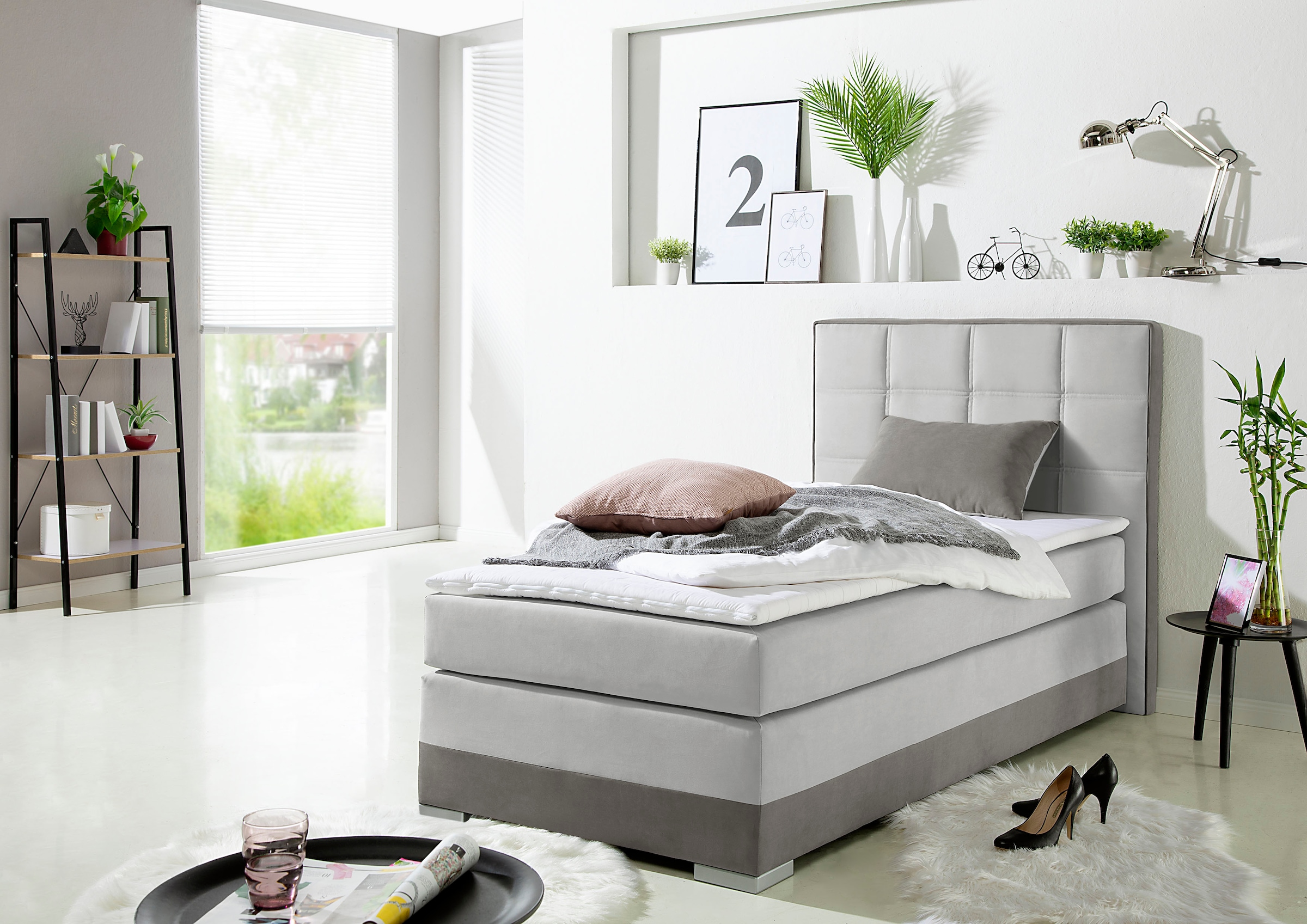 Boxspringbett, inklusive Topper und Wendekissen