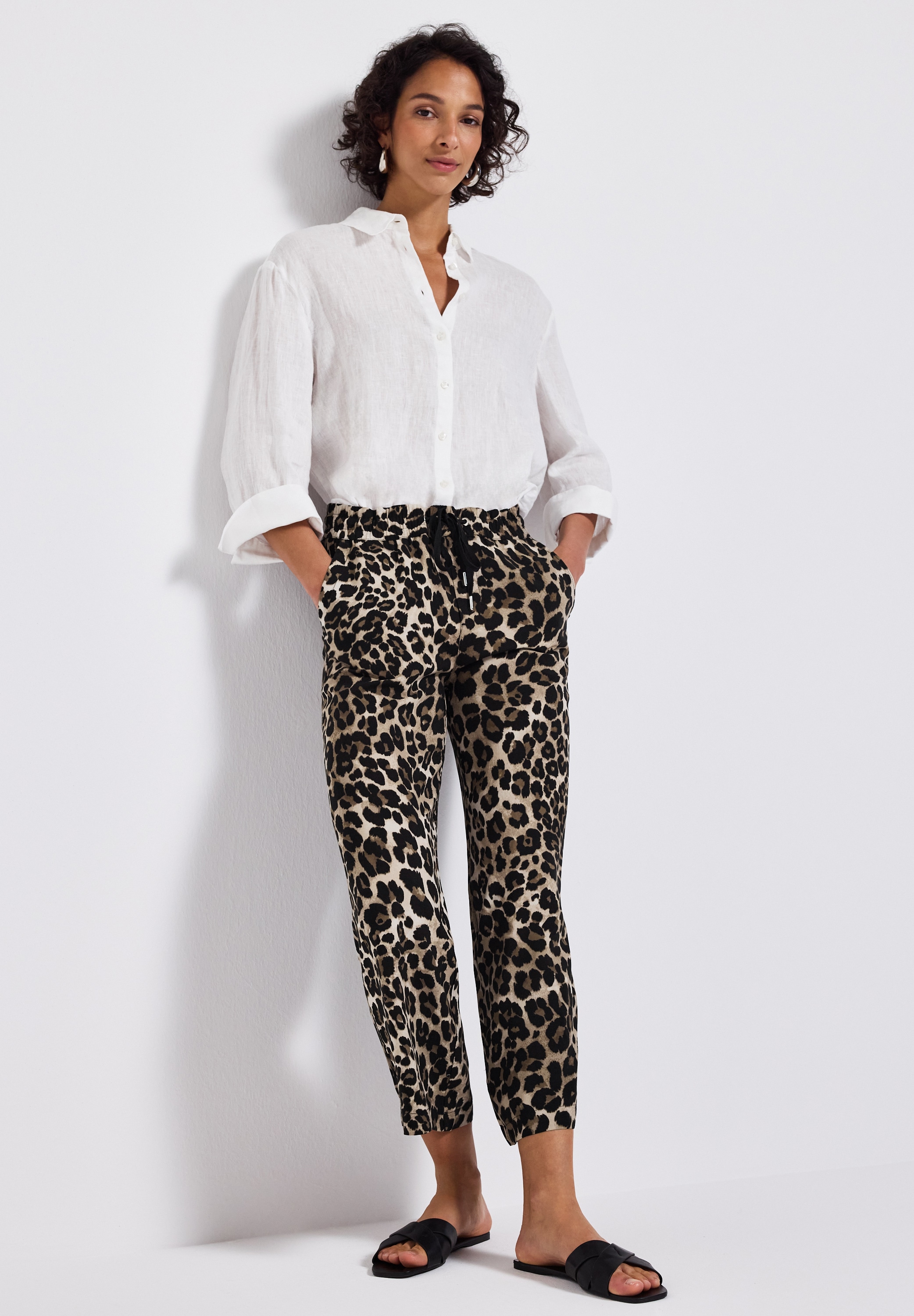 STREET ONE Stoffhose »Style Emee«, mit elastischem Bund und Tunnelzug, mit grafischem Muster