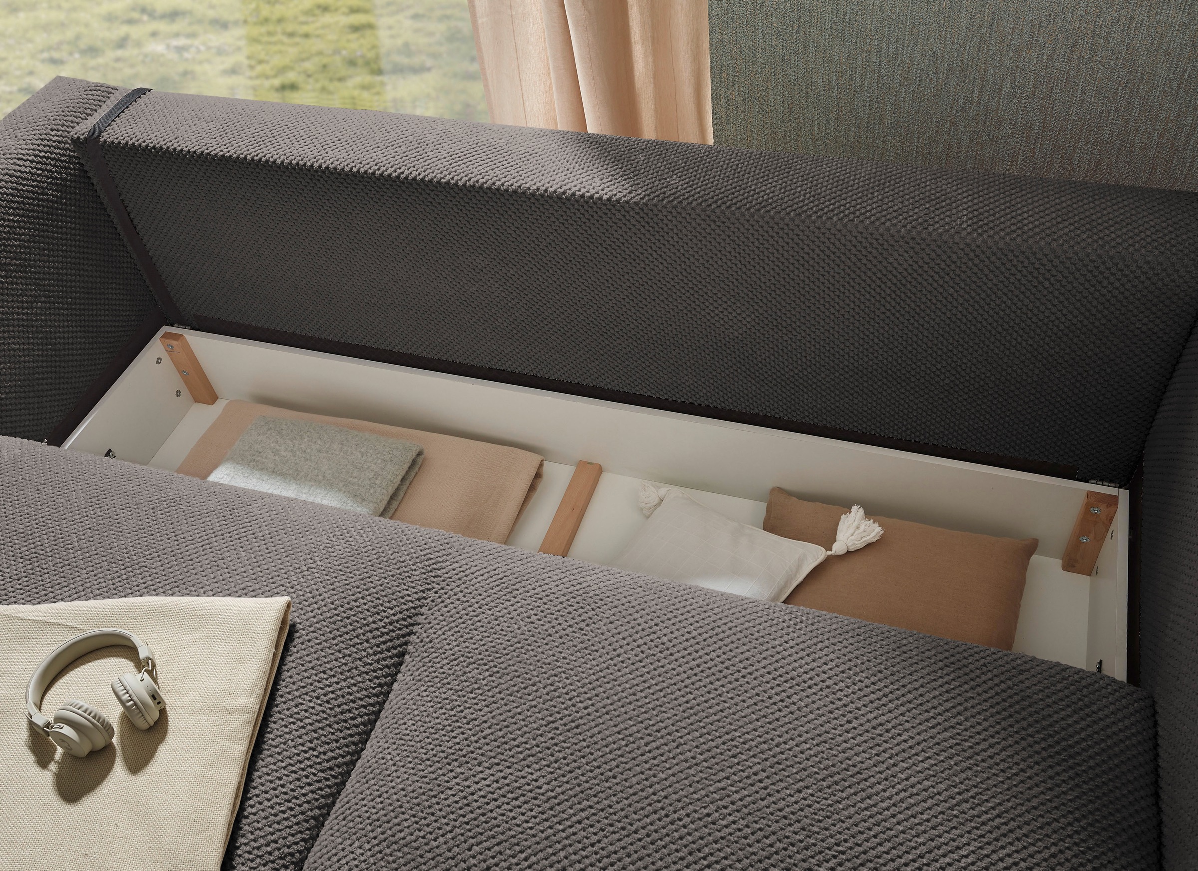 ED EXCITING DESIGN Schlafsofa »Stanley«, mit Bettkasten & 2 Zierkissen