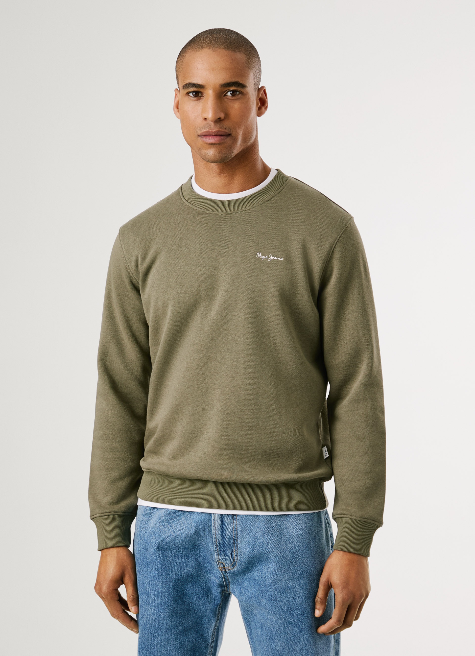 Pepe Jeans Sweatshirt "MACBETH SMALL LOGO PLAIN CREW" mit Rundhals, Label-S günstig online kaufen