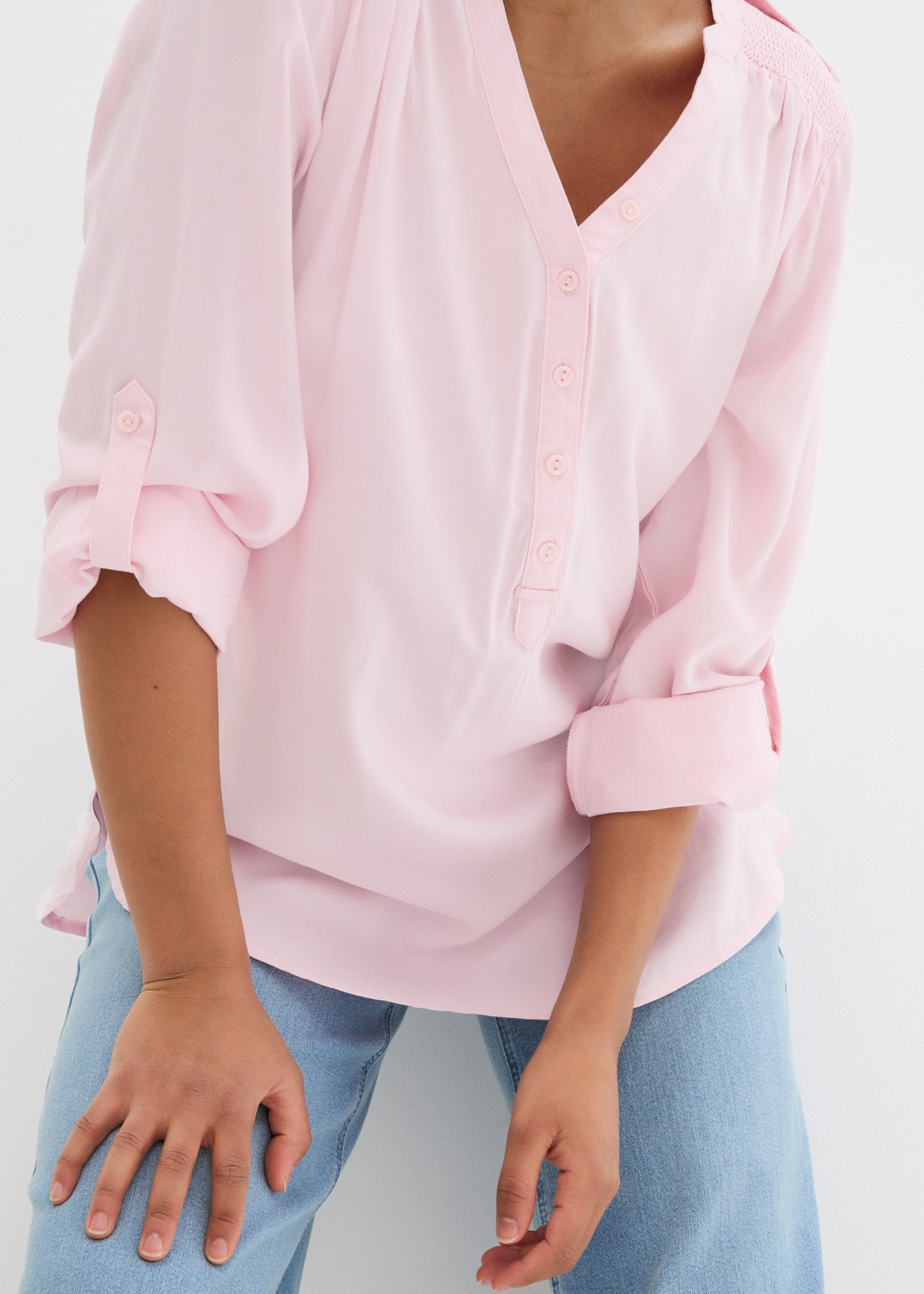 bonprix Tunika »Tunikabluse aus softer Viskose« Casual Stil, Regular Fit, mit Rundsaum, mit Knopfleiste