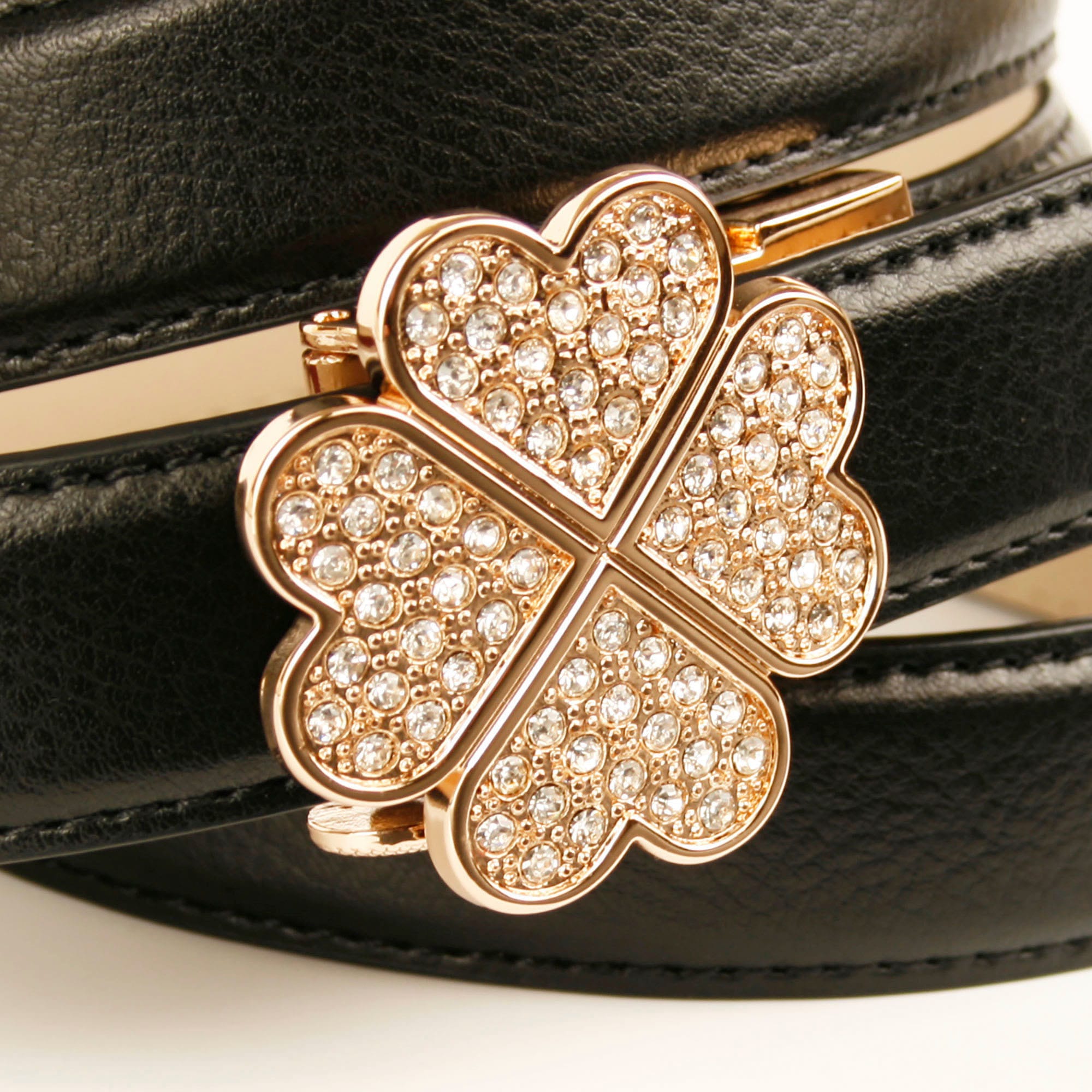 Anthoni Crown Ledergürtel, mit Kleeblatt-Schließe und Glitzersteinen online  bestellen | BAUR | Anzuggürtel