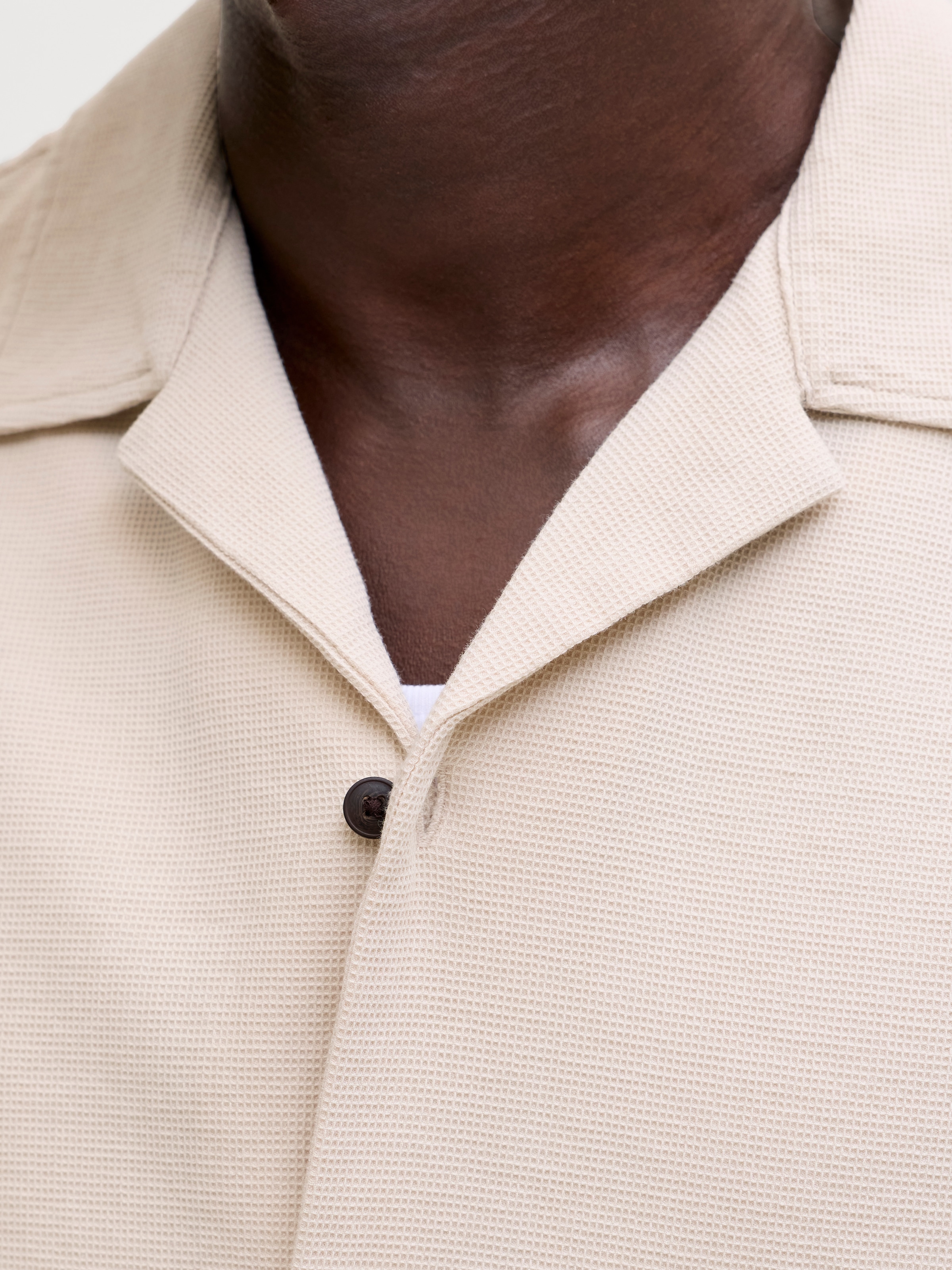 Jack & Jones PlusSize Kurzarmhemd »JJGLOBAL WAFFLE RESORT SHIRT SS PLS« mit Knopfleiste