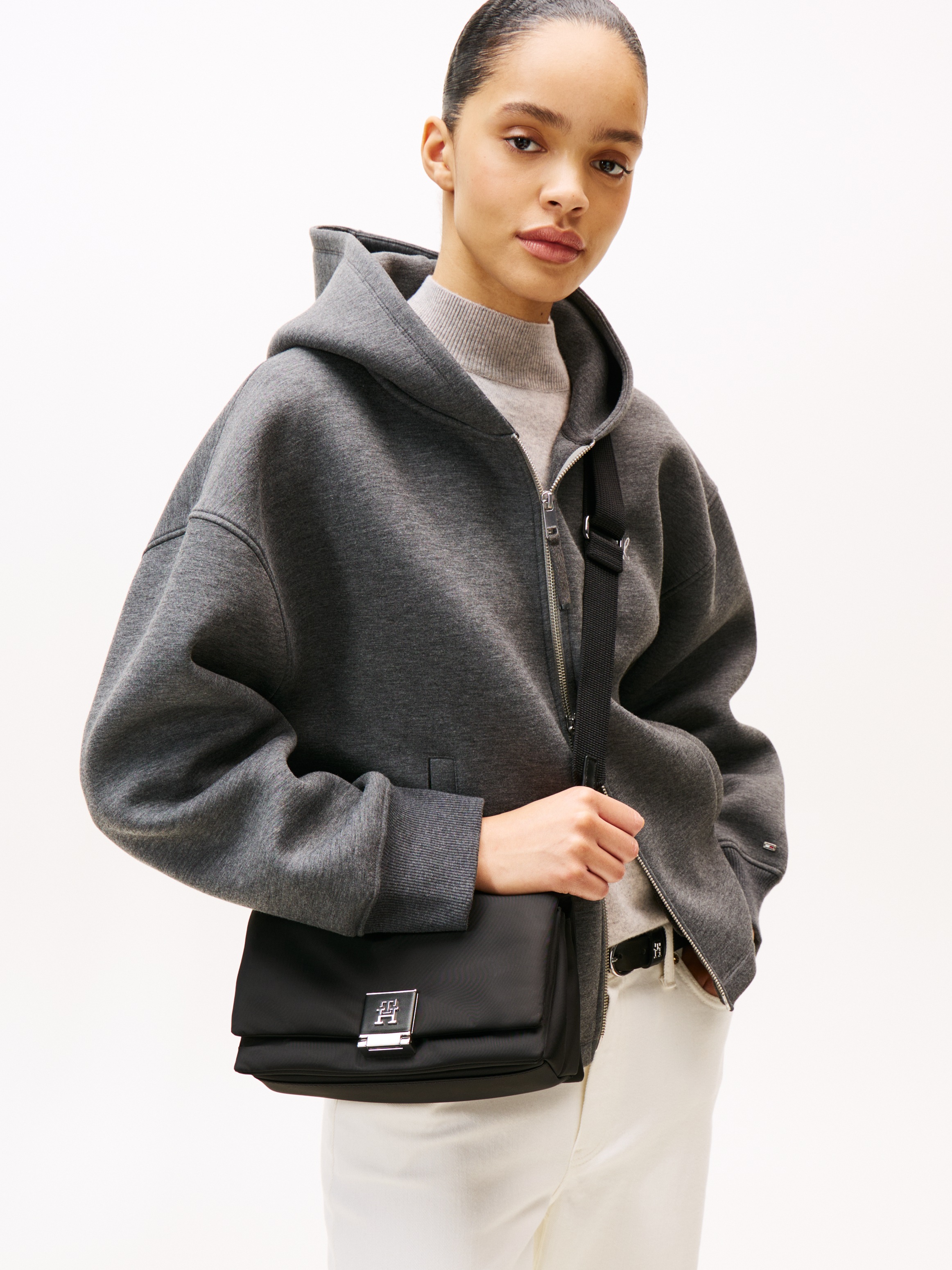 Tommy Hilfiger Umhängetasche "TH HER MED CROSSOVER NYLON SV", Damen Trageta günstig online kaufen