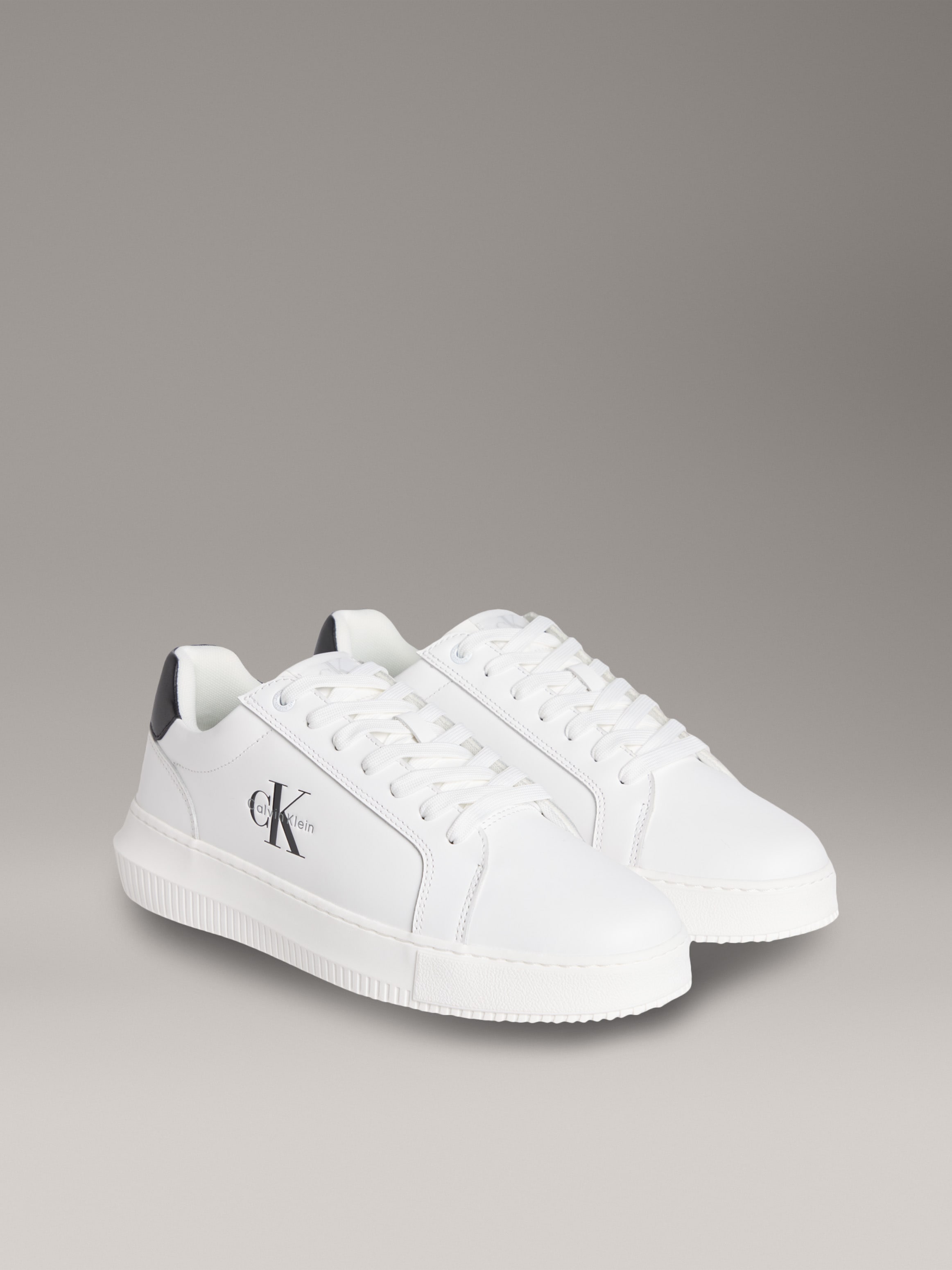 Calvin Klein Jeans Sneaker »CHUNKY CUPSOLE MONO LTH«, Schnürschuh, Halbschuh, Freizeitsneaker mit seitlichem Logo