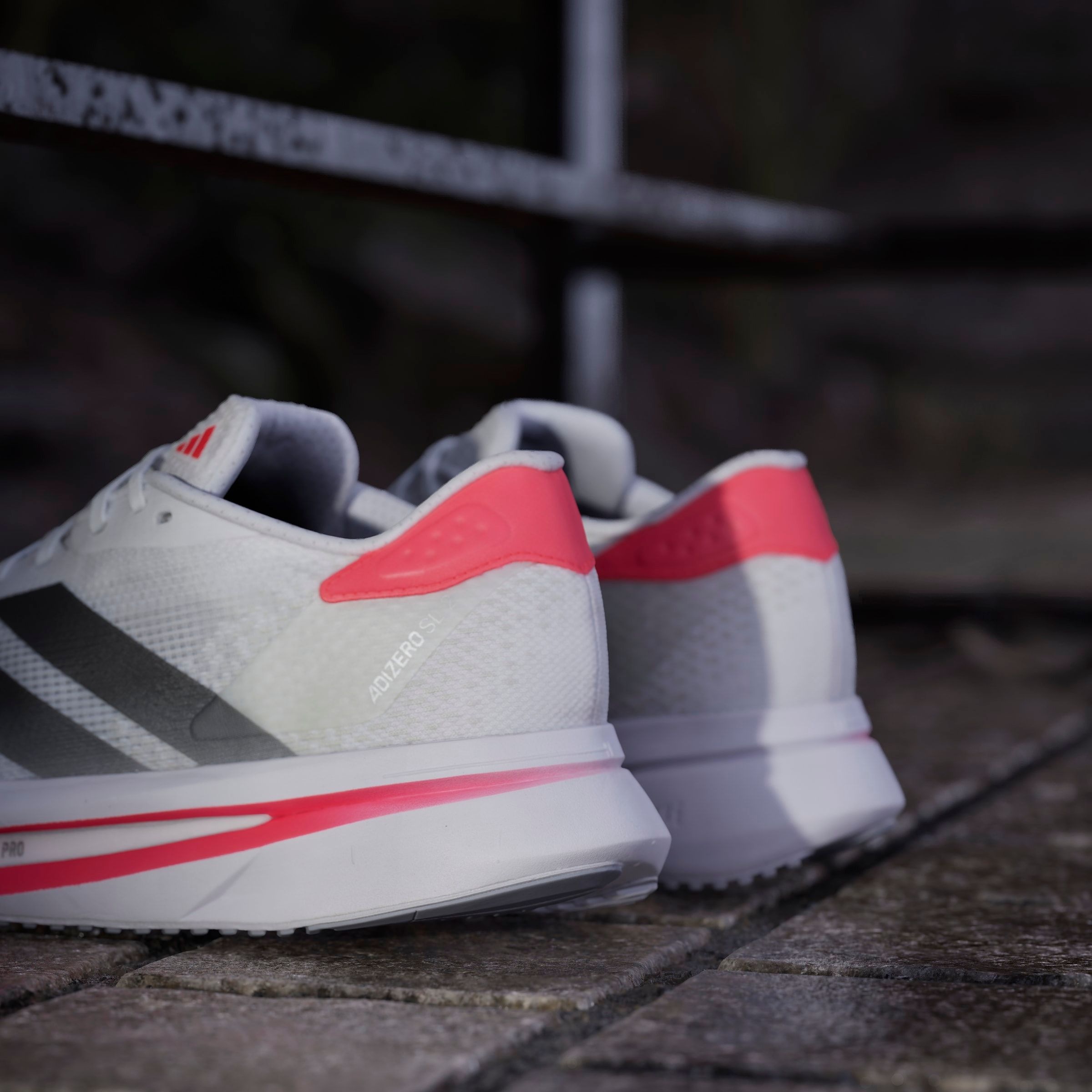 adidas Performance Laufschuh »ADIZERO SL2«, mit Lightstrike-Sohle