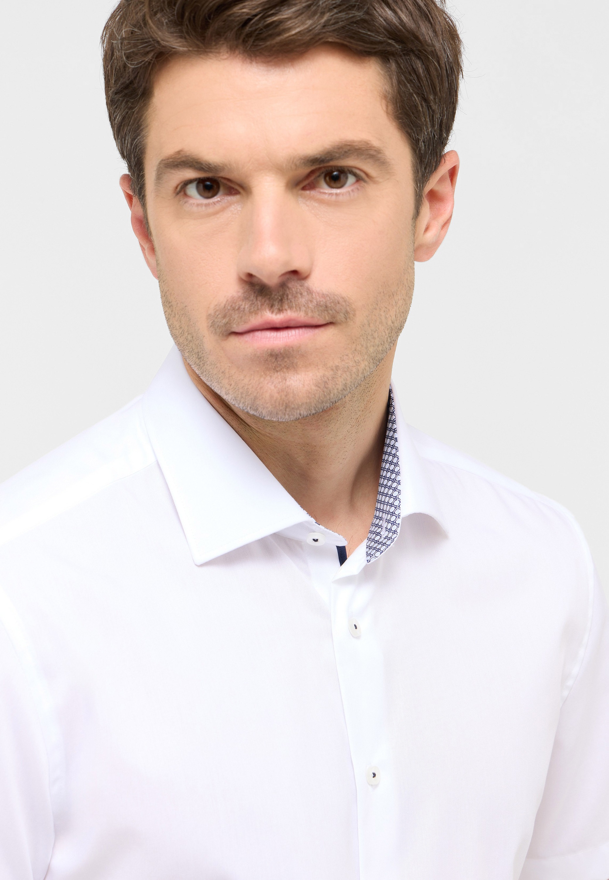 Thumbnail - Eterna Kurzarmhemd "SLIM FIT" NON IRON (bügelfrei)