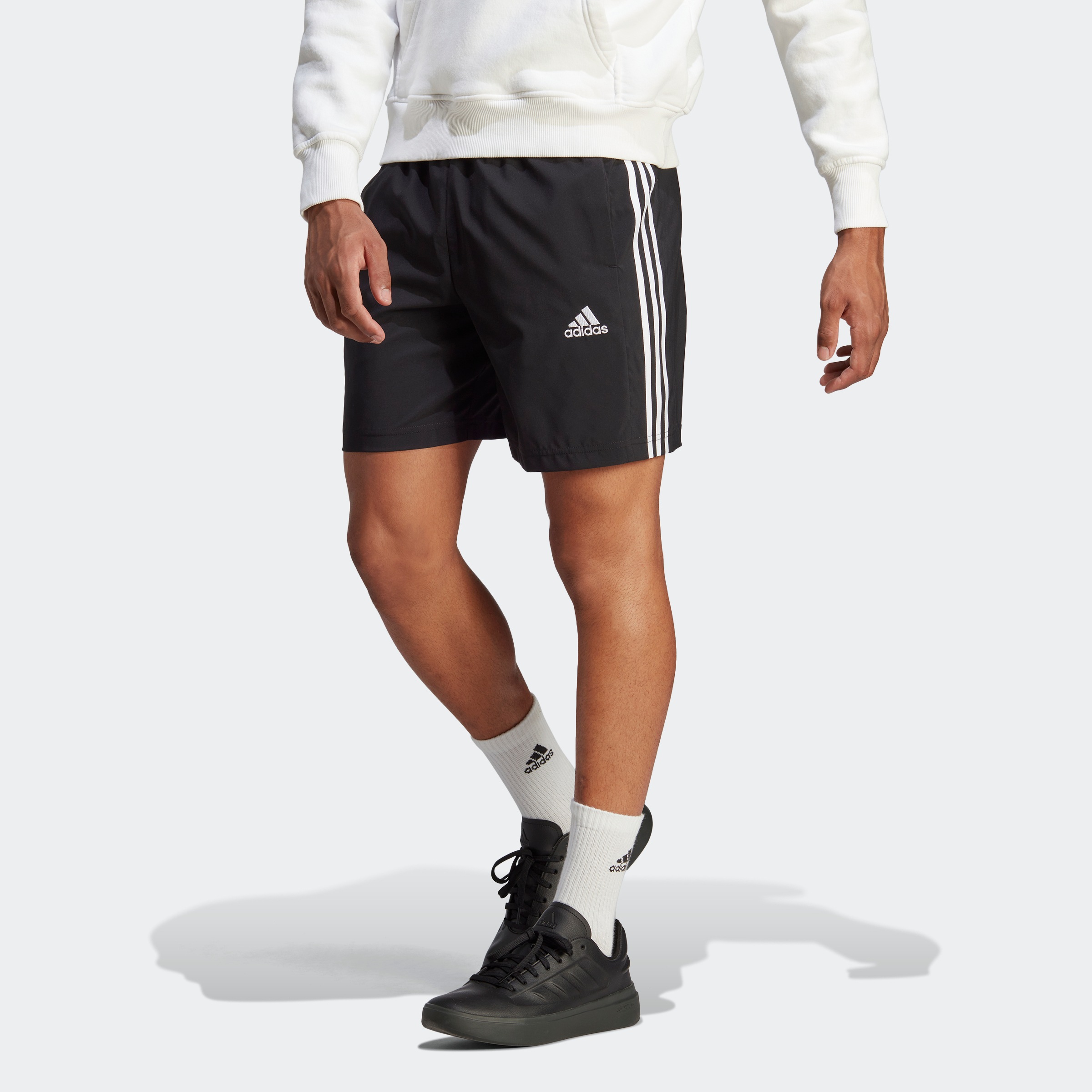 adidas Sportswear Shorts »AEROREADY ESSENTIALS CHELSEA 3-STREIFEN« kaufen