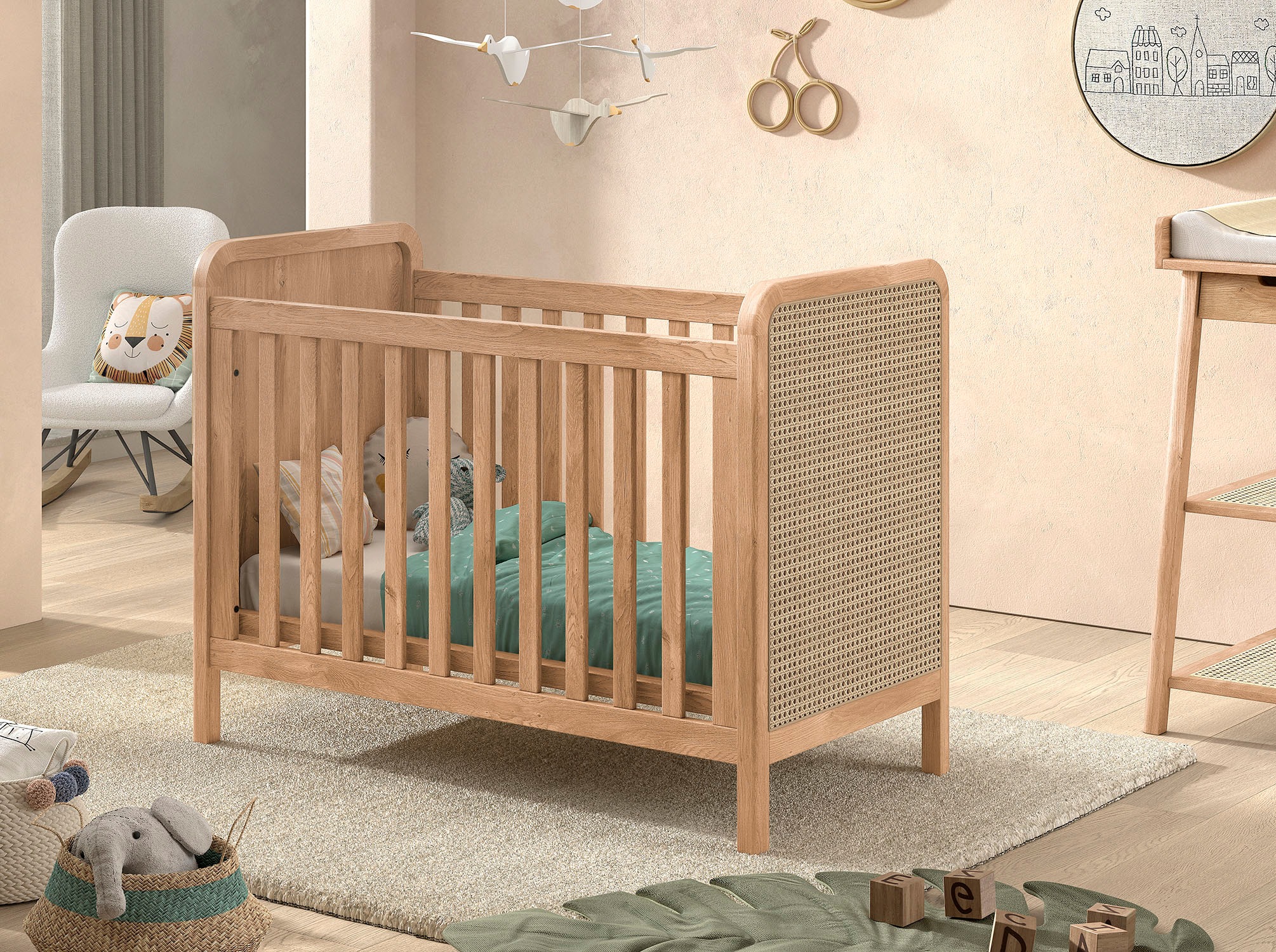 Vipack Babymöbel-Set »Woods best. aus Babybett 60x120 cm und Wickelregal« 2 tlg. geräumige Ablageflächer, Bett wahlweise mit Rattan oder Bouclé Optik