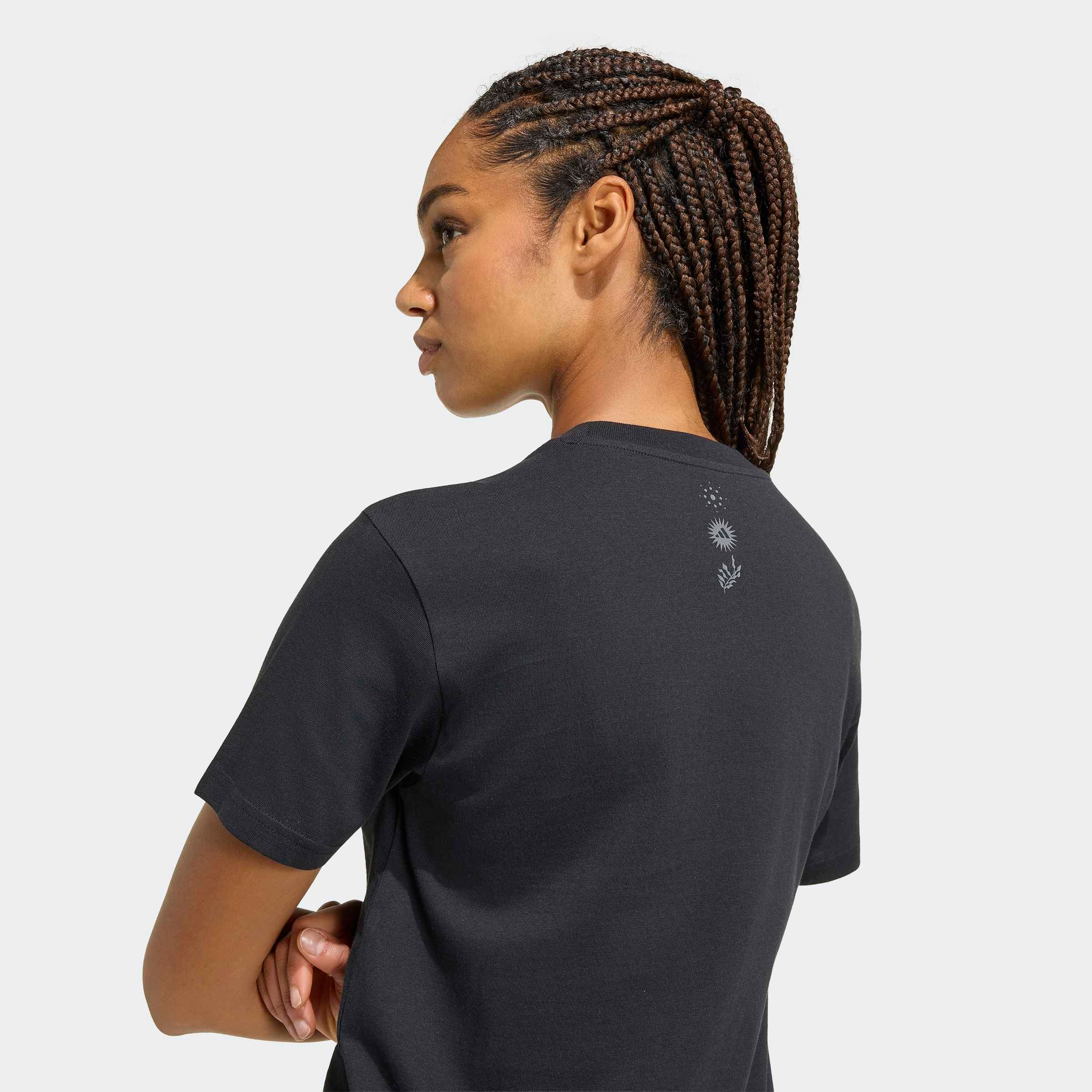 adidas Sportswear T-Shirt »GRAPHIC MIT ANIMALPRINT« mit Rundhalsausschnitt, ohne Verschluss, sportlicher Stil