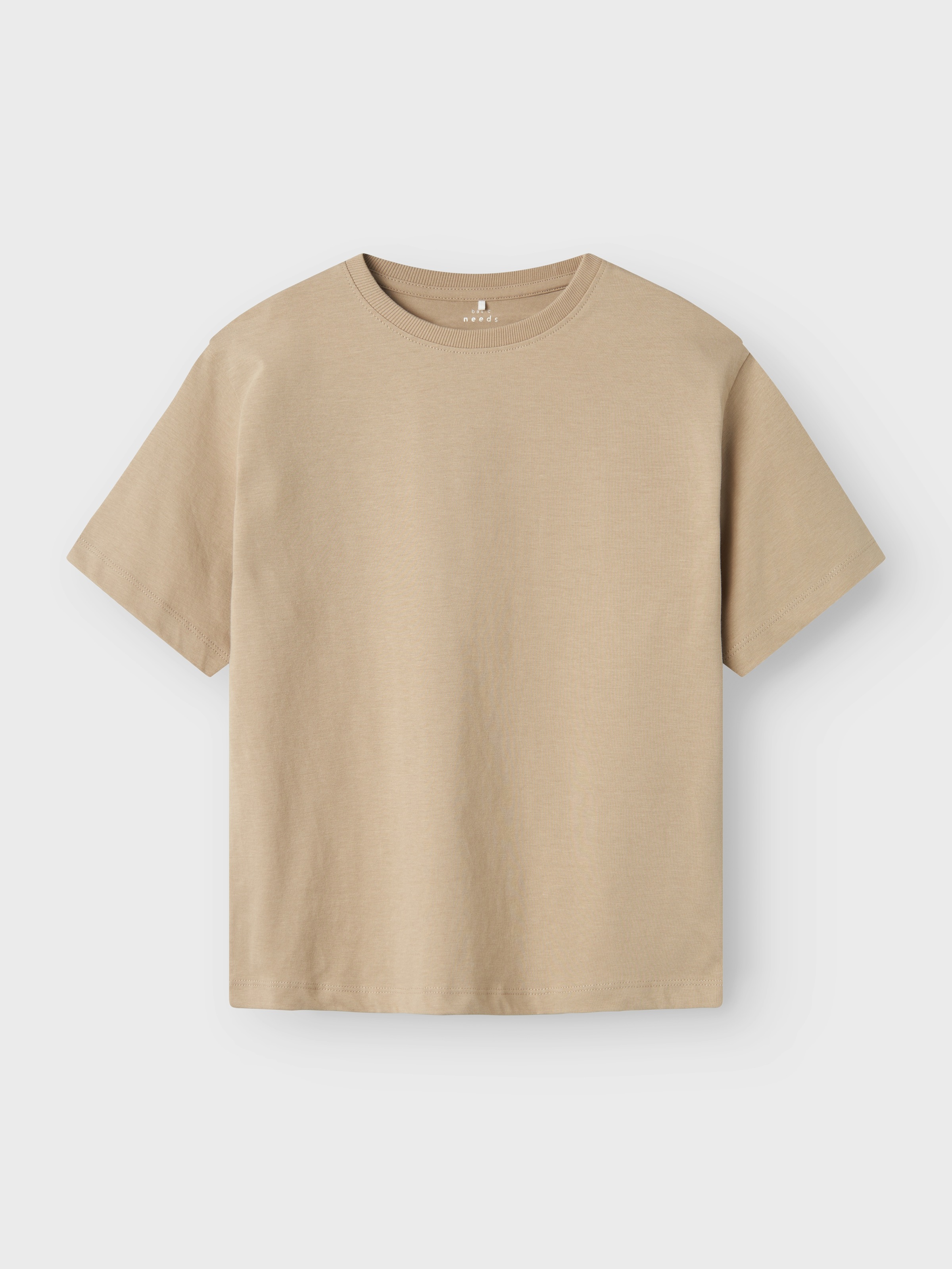 Name It T-Shirt »NKMVOBBO SS NREG TOP NOOS«, loose fit mit leicht überschnittenen Schultern