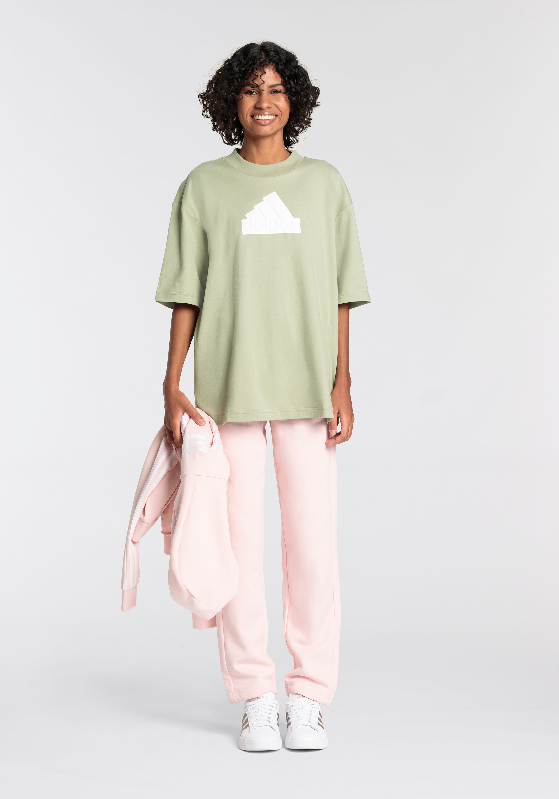 adidas Sportswear T-Shirt »W FI BOS BF TEE«