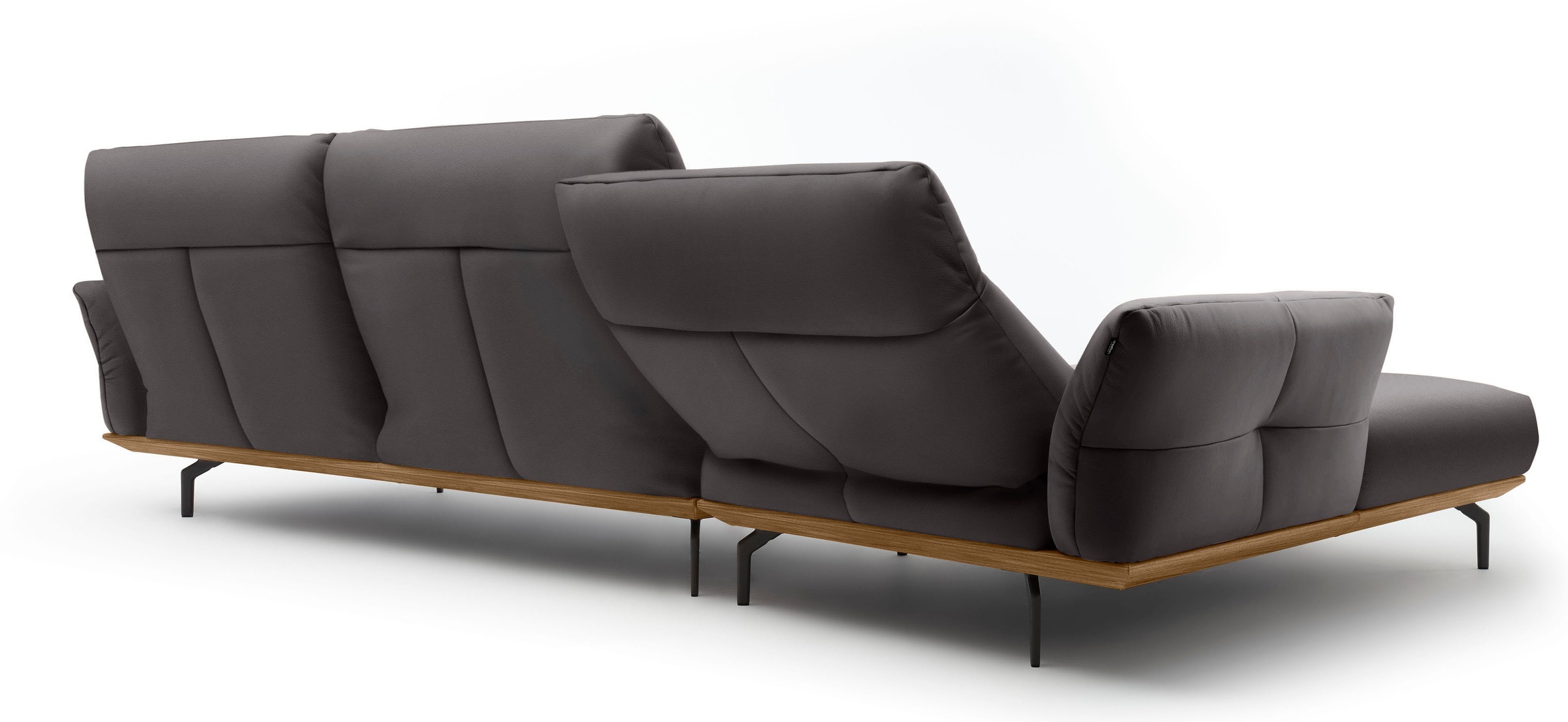 Creation BY ROLF BENZ Ecksofa »CR.460«, Sockel in Nussbaum, Winkelfüße in Umbragrau, Breite 338 cm