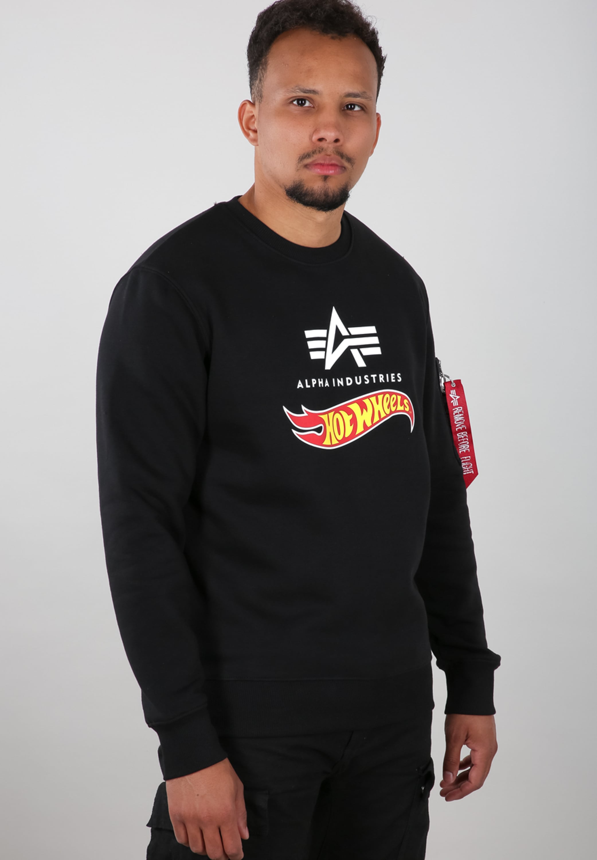 Alpha Industries Sweater "Alpha Industries Men - Sweatshirts Hot Wheels Flag Sweater"