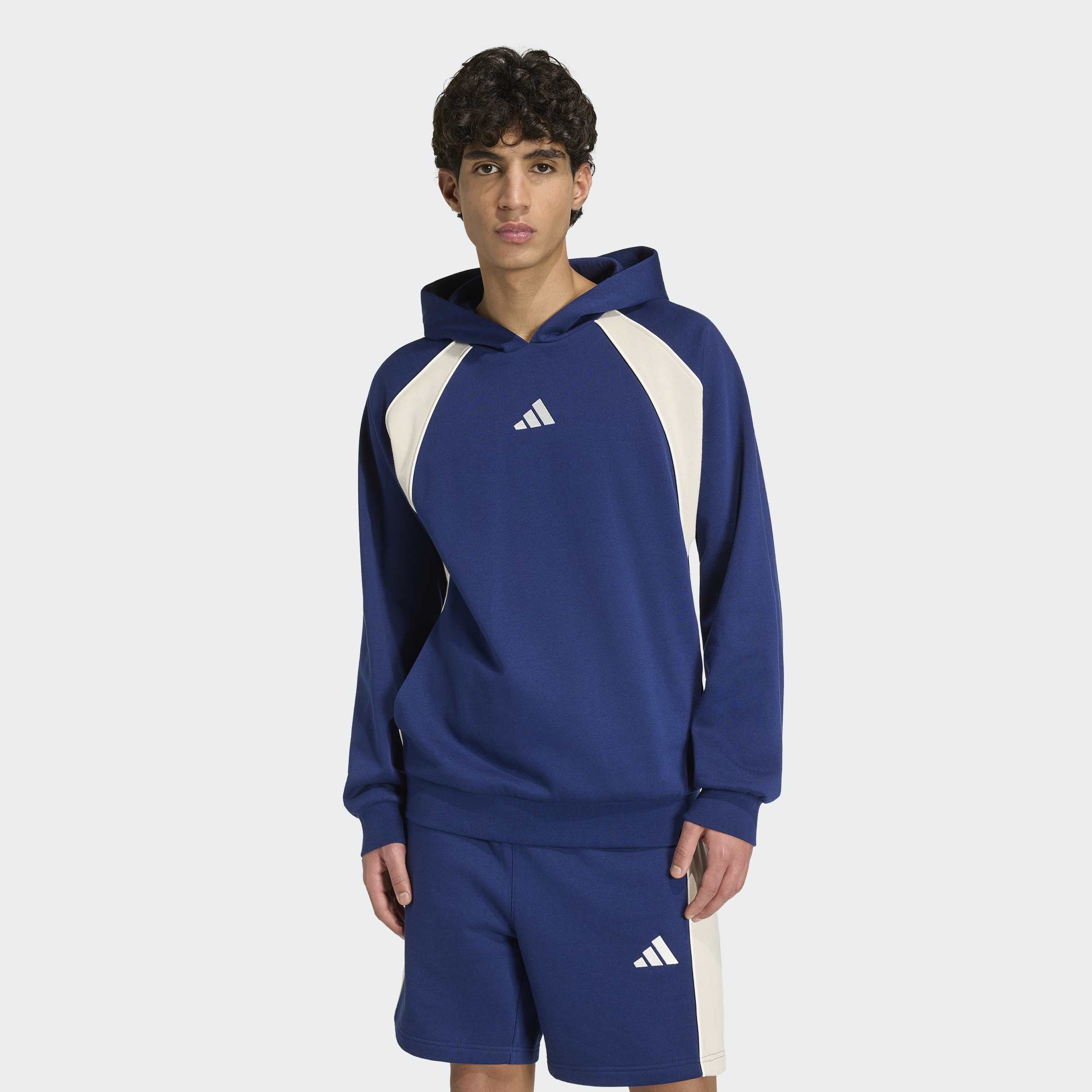 adidas Sportswear Kapuzensweatshirt "SEASONAL ESSENTIALS COLORBLOCK FLEECE HOODED", sportlicher Stil, mit Kapuze, ohne Verschluss