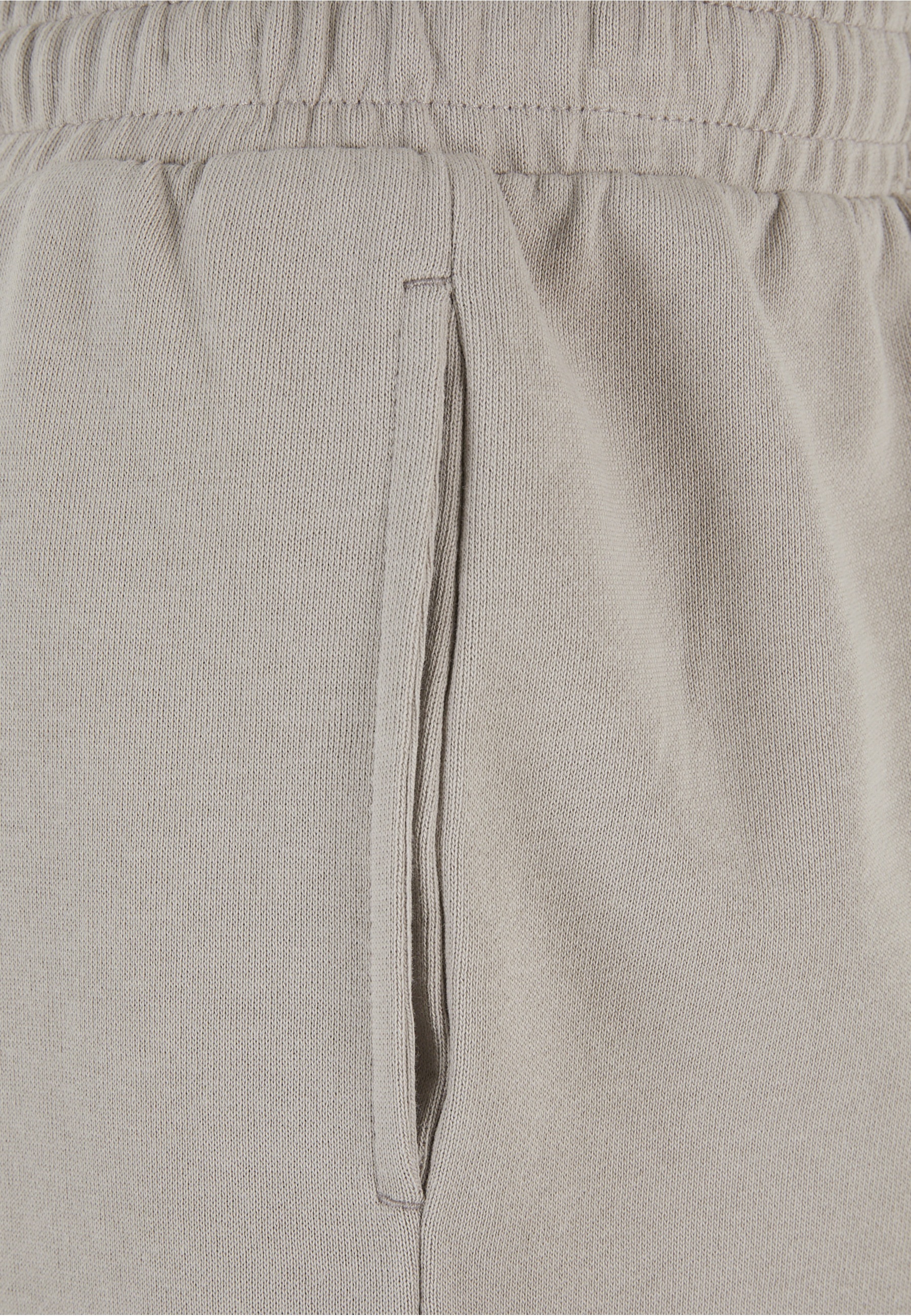 Thumbnail - URBAN CLASSICS Sweatshorts "Urban Classics Damen Ladies Organic Terry Bermuda Pants"