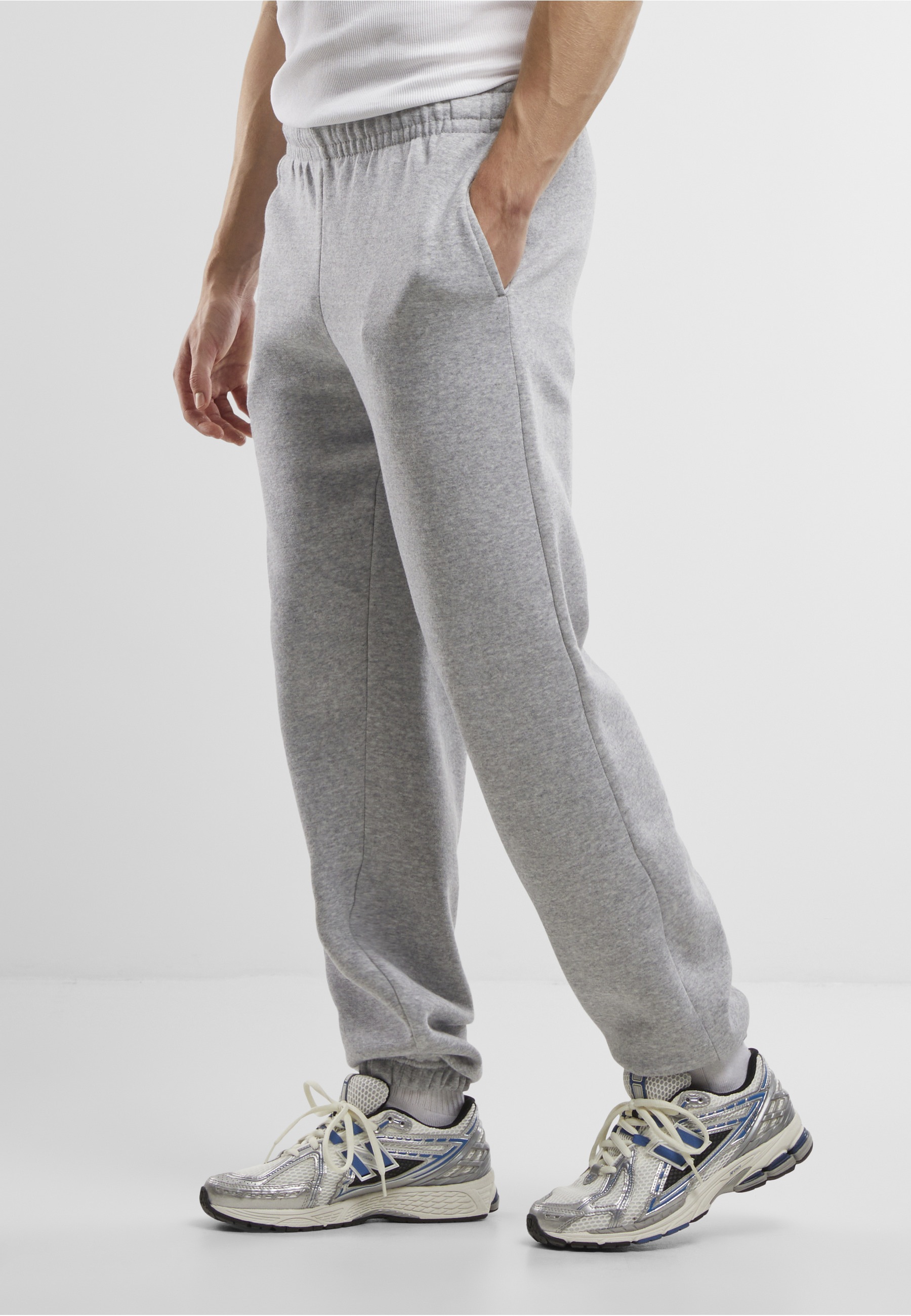 Urban Classics Basic Essential Sweatpants Earth Grey Size S 3