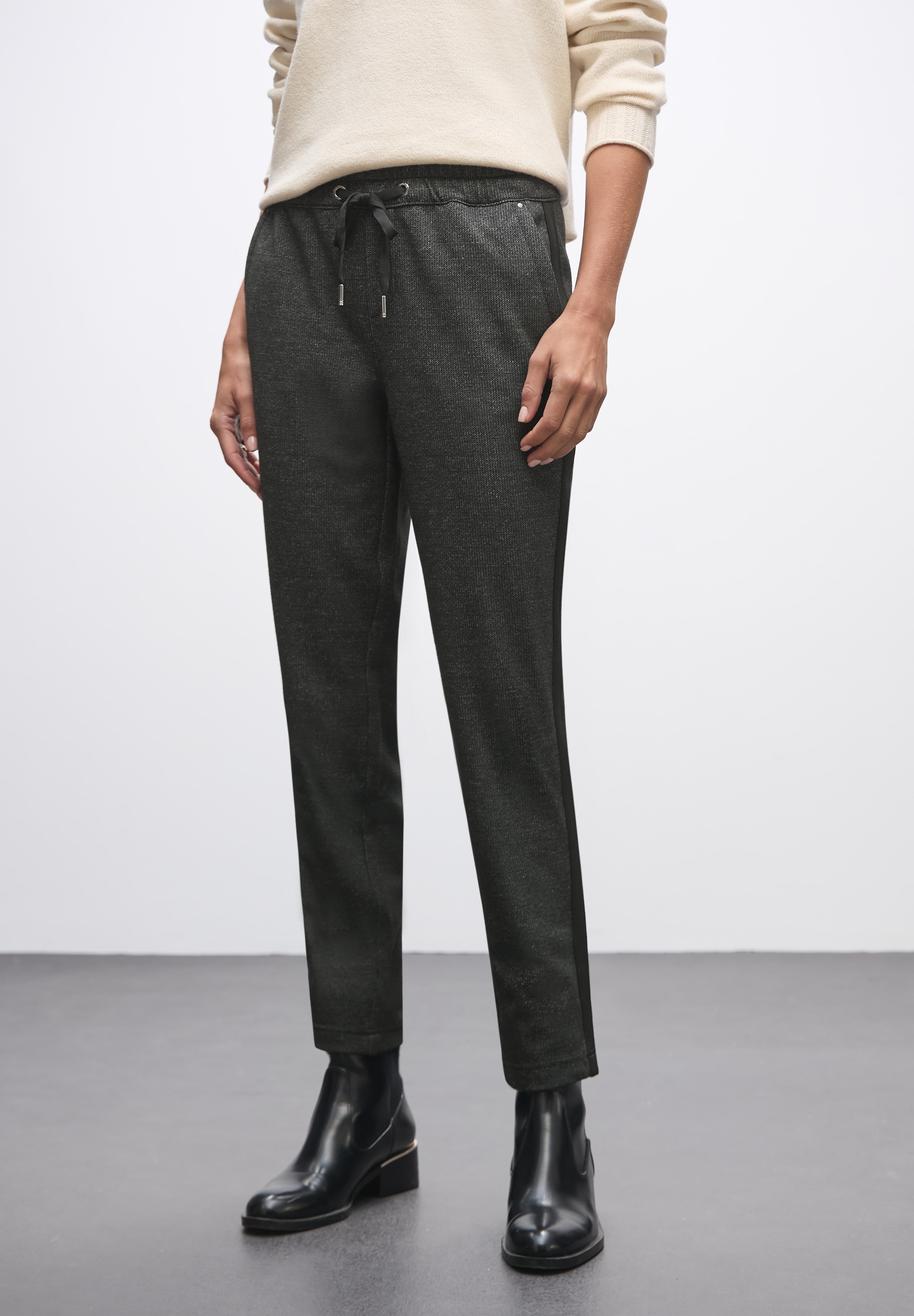 STREET ONE Jogger Pants  mit Galonstreifen