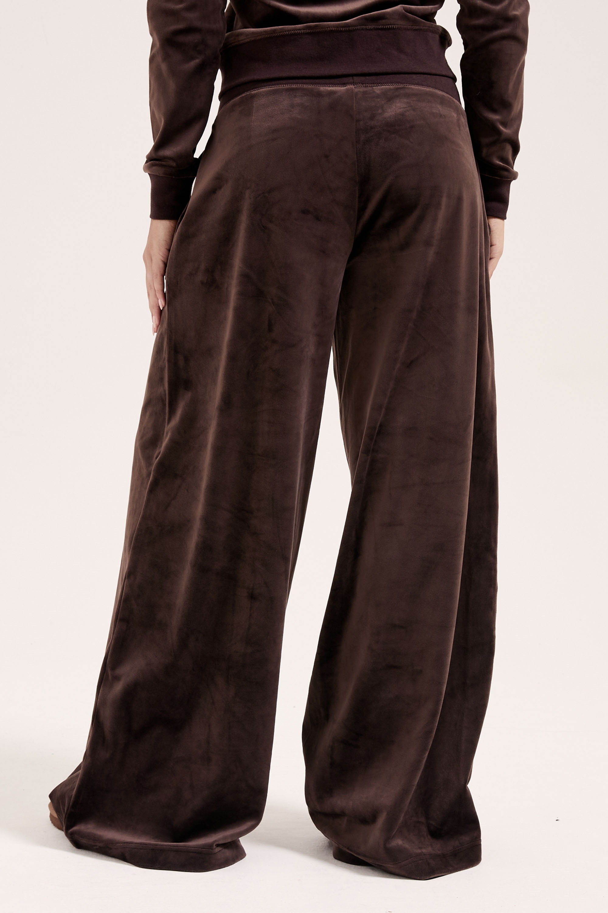 Thumbnail - Juicy Couture Sweathose "WIDE LEG JOGGER GOLD WITH JC EMBROIDERY Damen" Trainingshose Damen, Sweathose, Velour, Joggingh...