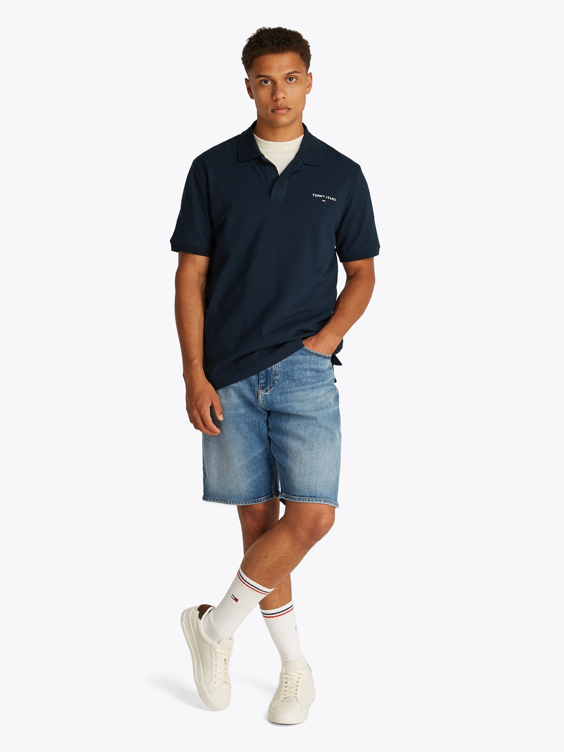 Tommy Jeans Poloshirt »TJM REG LINEAR POLO EXT«, Mit Rundhalsausschnitt