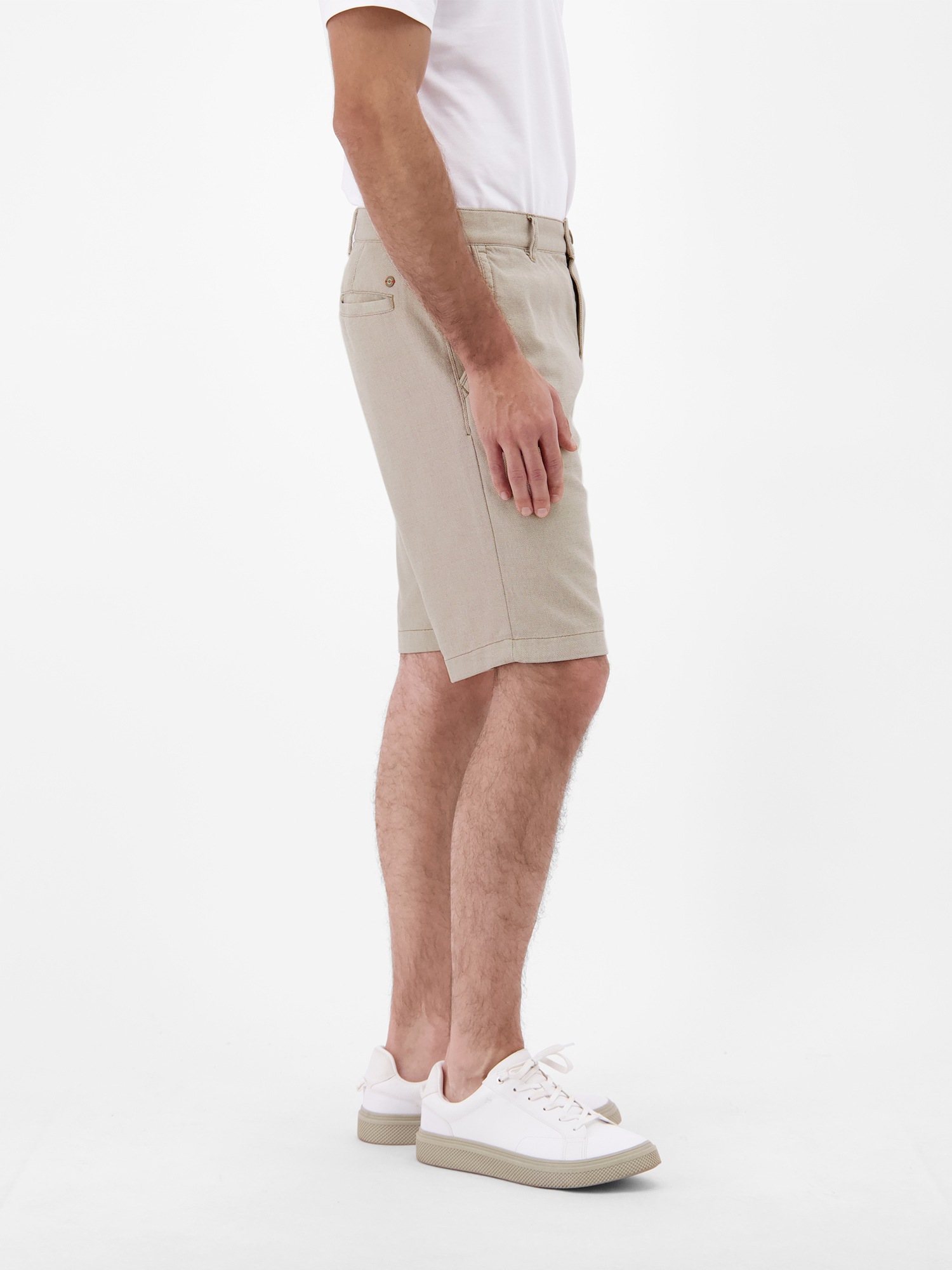 Thumbnail - LERROS Chinoshorts "Flexible Chino Bermuda in Strukturqualität"