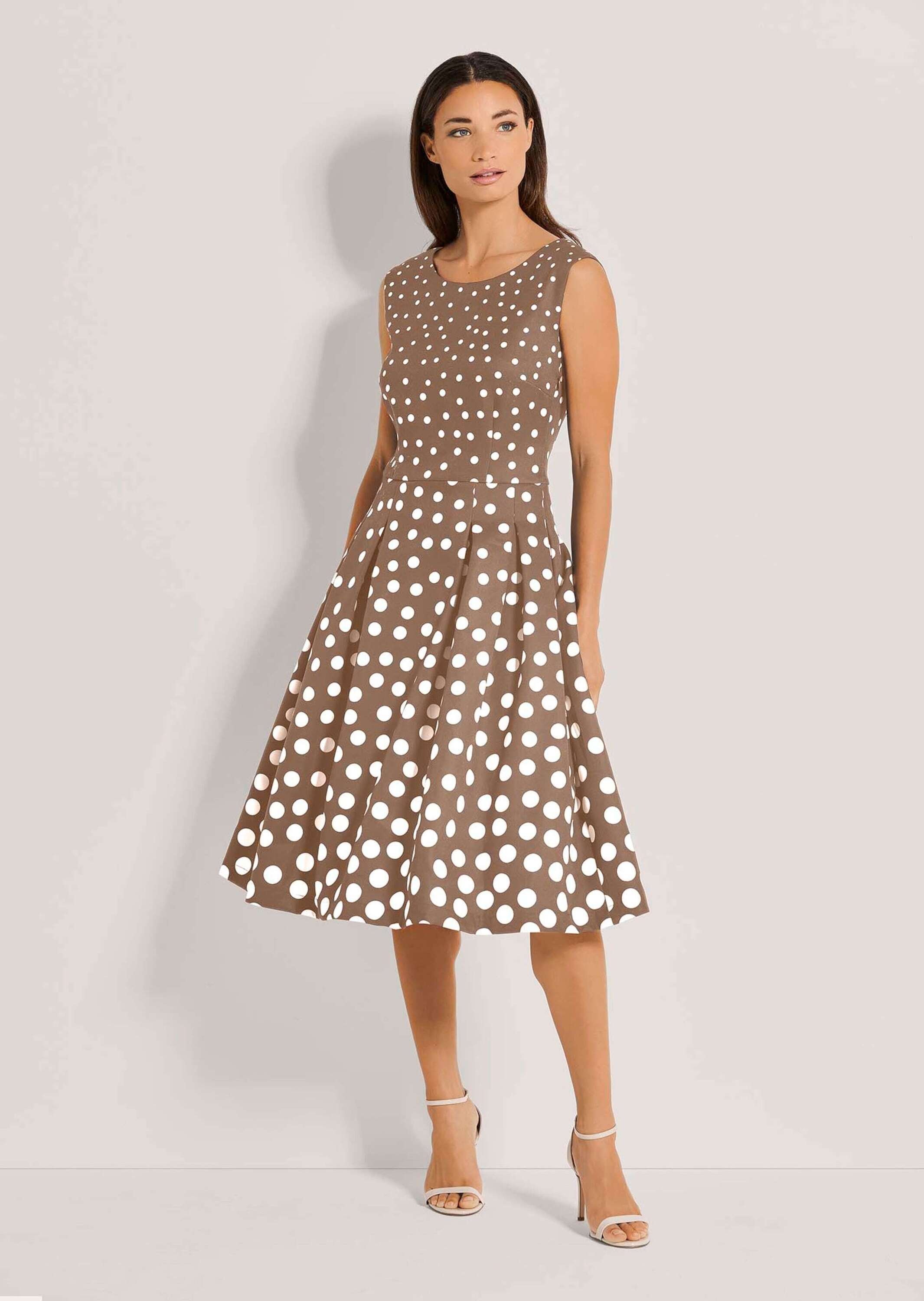 MADELEINE Sommerkleid "Kleid Kurzarm Tupfenkleid in Midilänge" günstig online kaufen